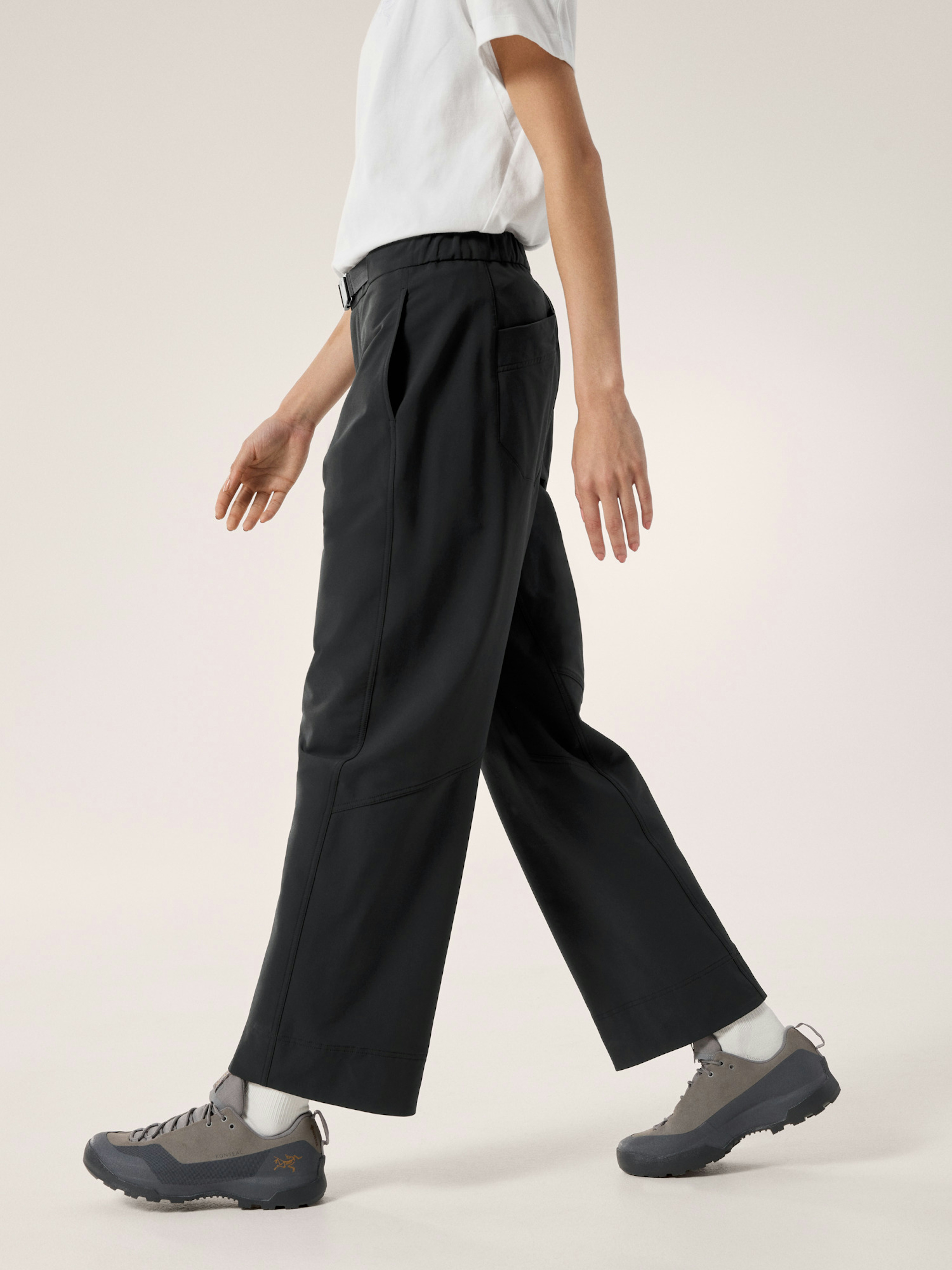 Nia Pant Women's