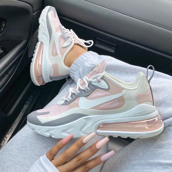 React Women's Shoes