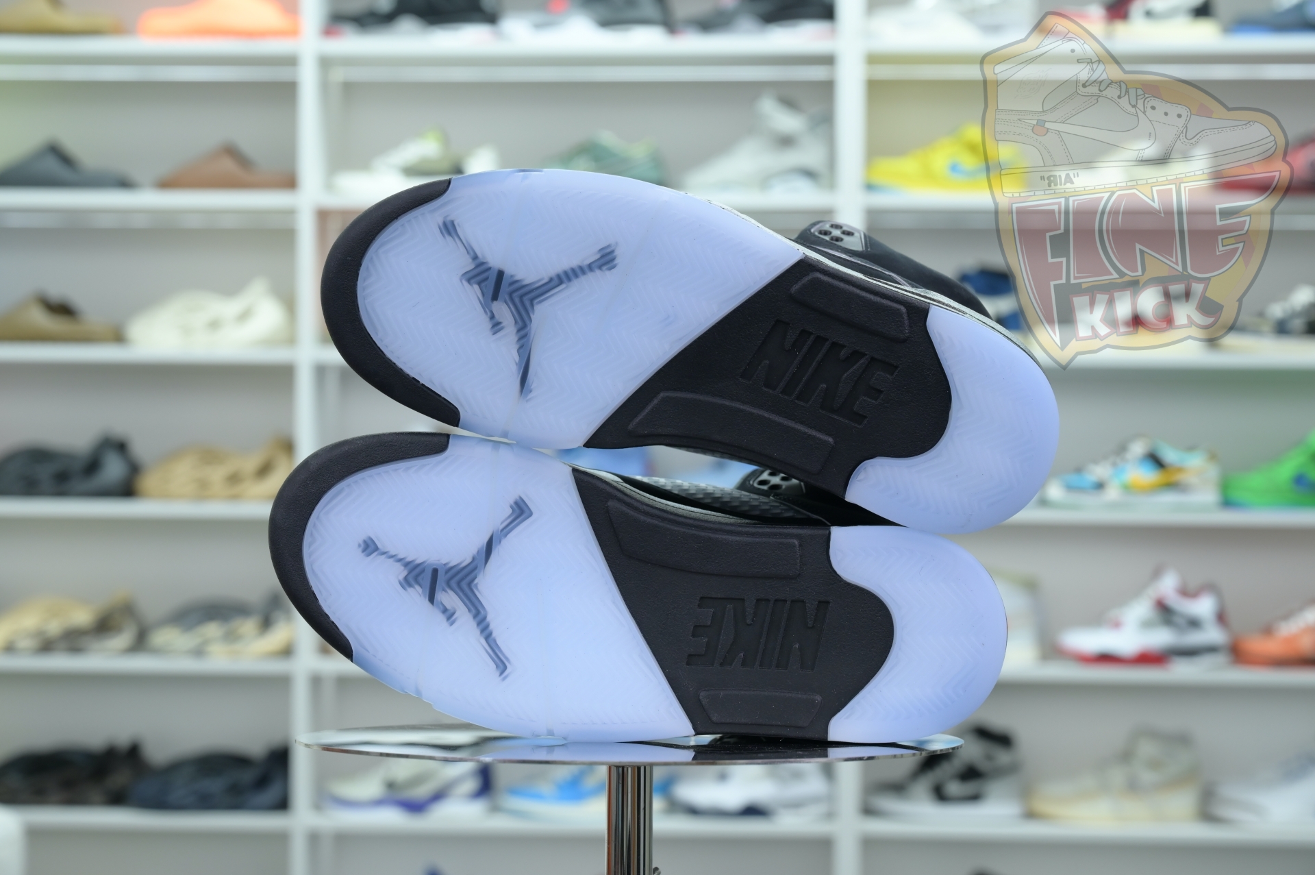 “BLACK METALLIC REIMAGINED”SNEAKERS