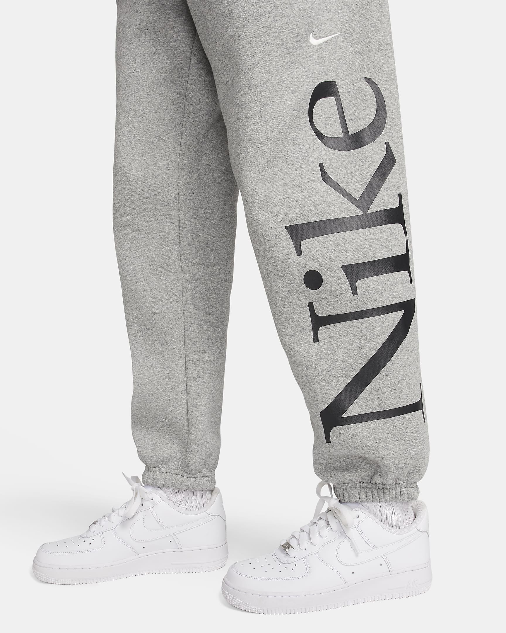 Women's Oversized Logo Sweatpants