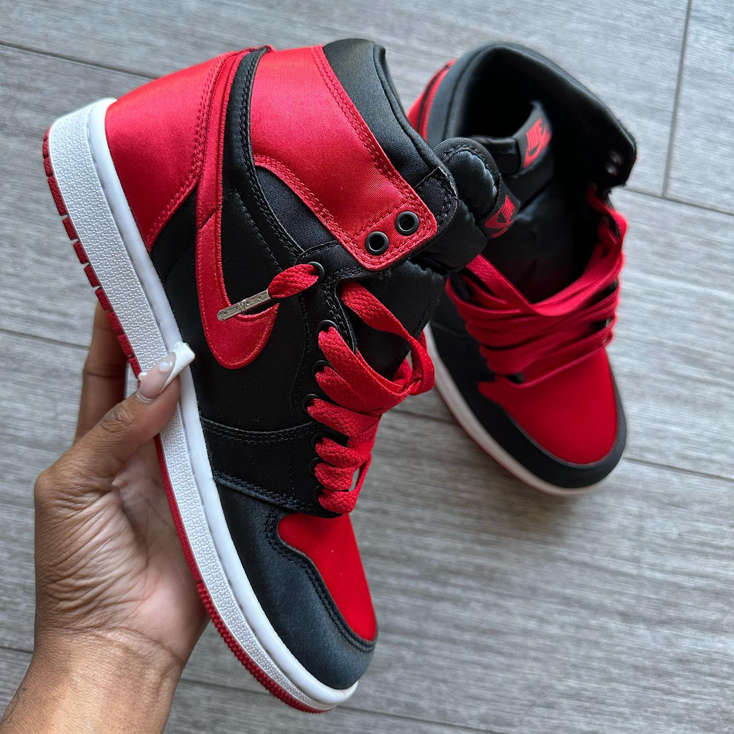 Satin Bred high-top Women's Sneakers