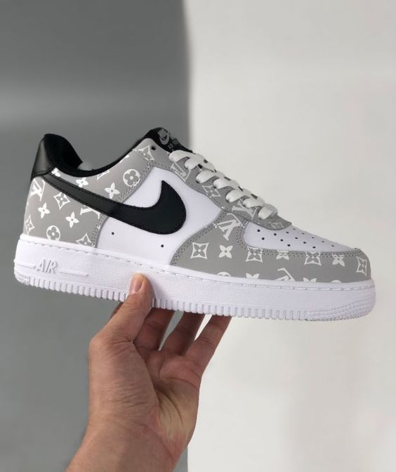 Women's Air Force 1 Lo '07 sneakers