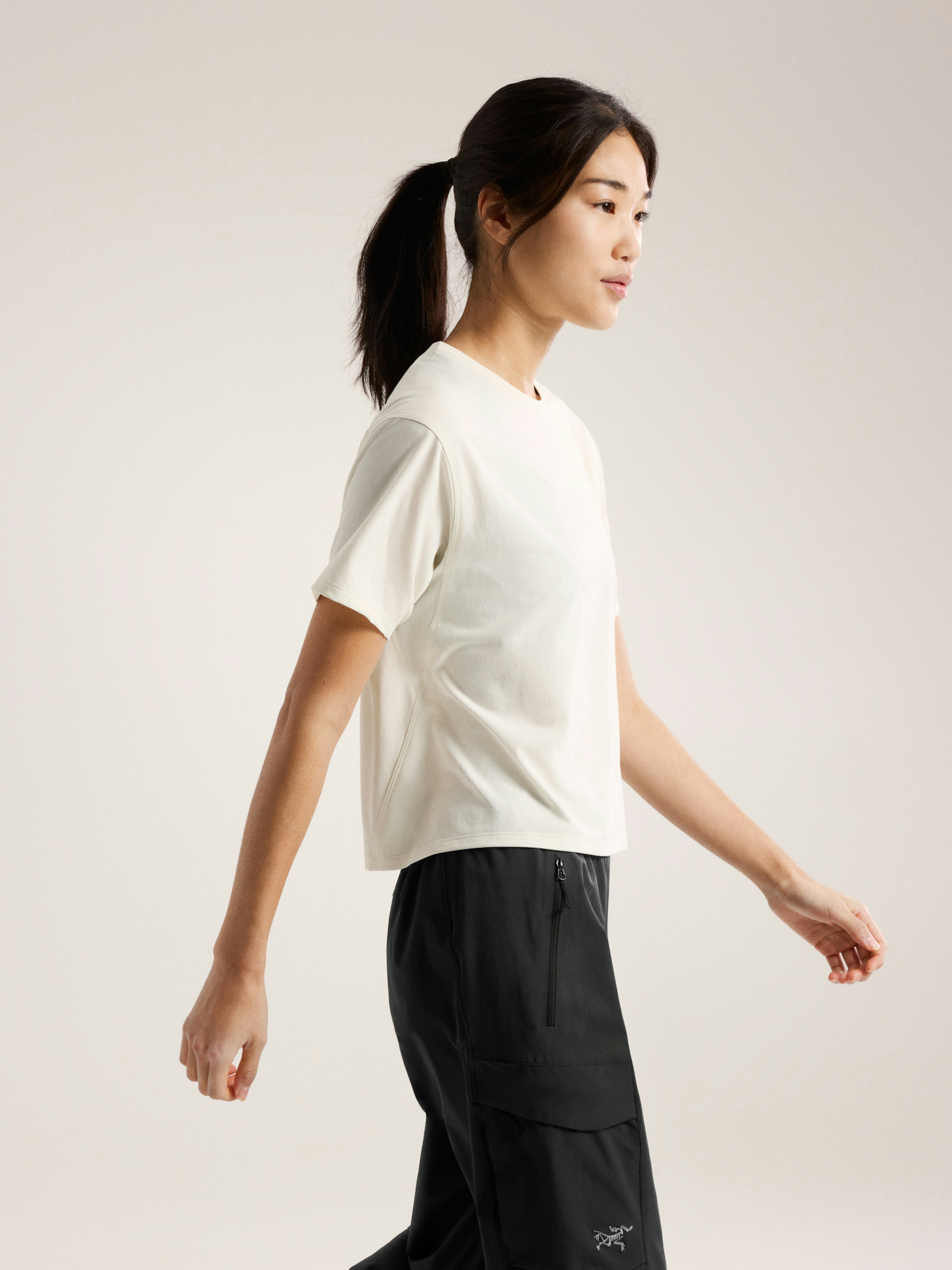 Taema Crop Logo T-Shirt Women's