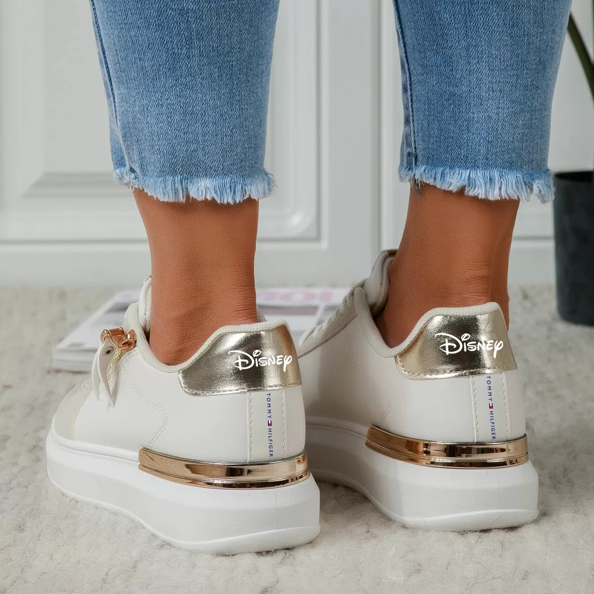 2025 new women's comfortable and fashionable limited edition casual shoes