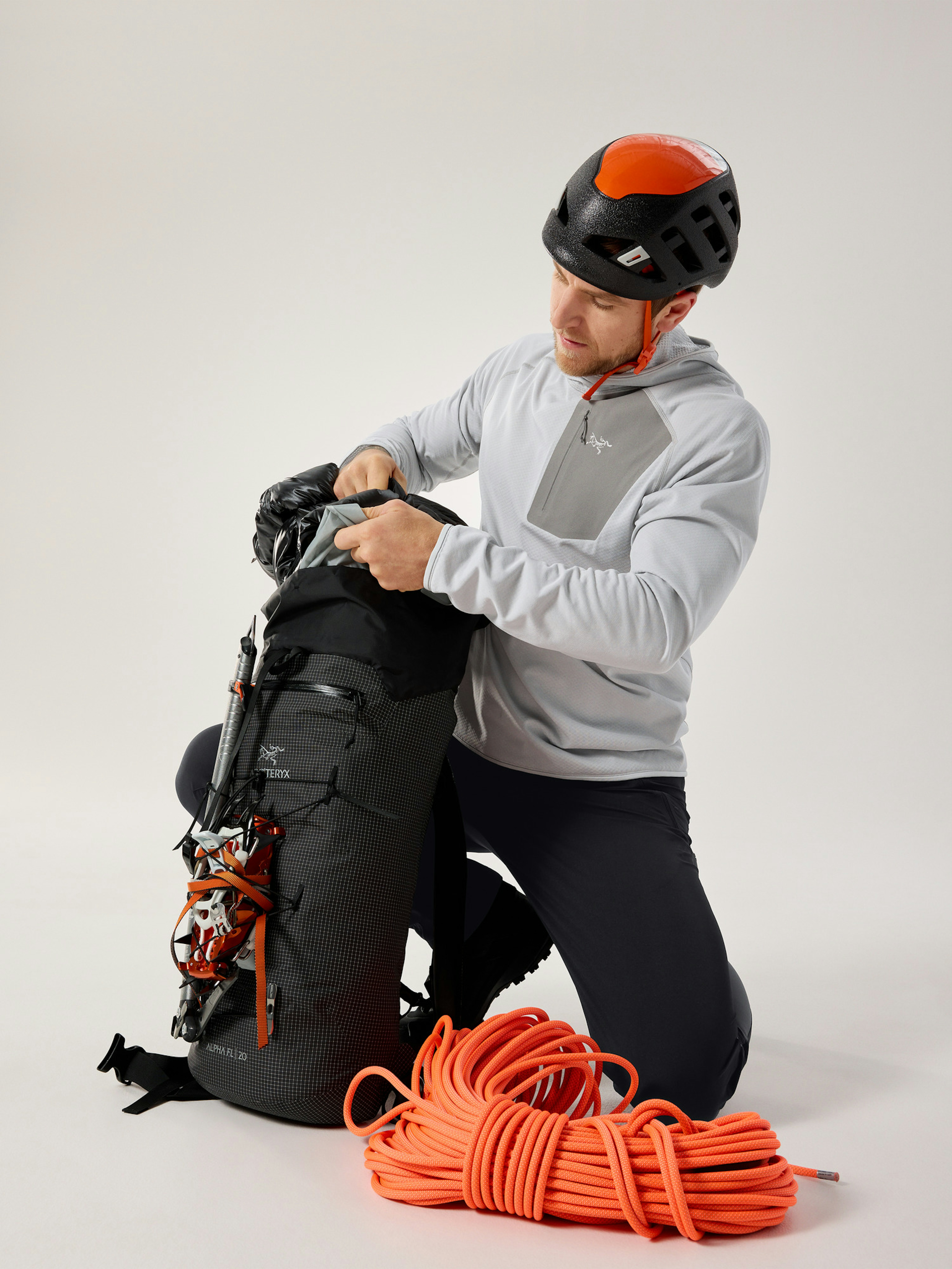 Delta Pullover Hoody Men's