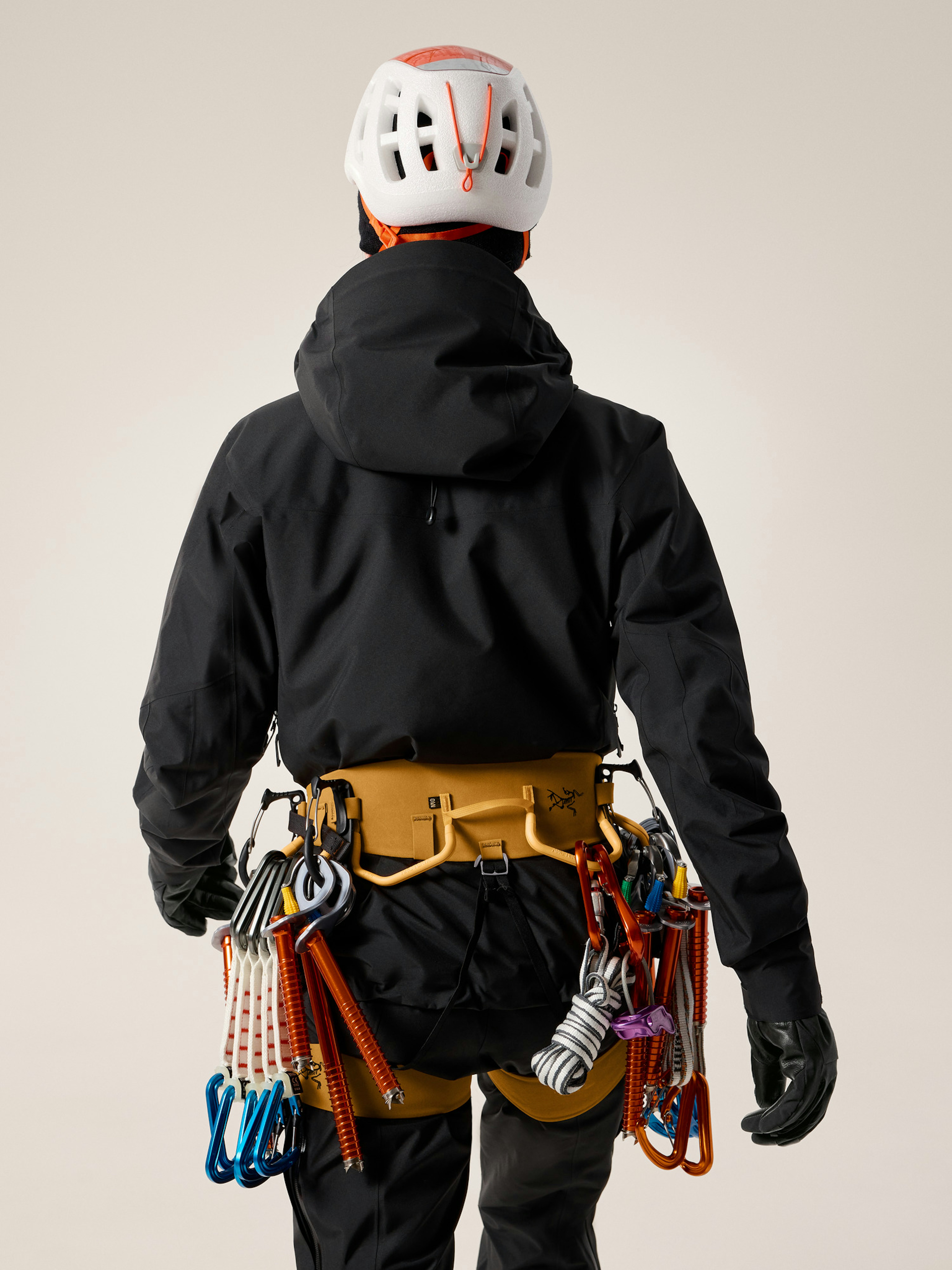 AR-385a Harness Women's