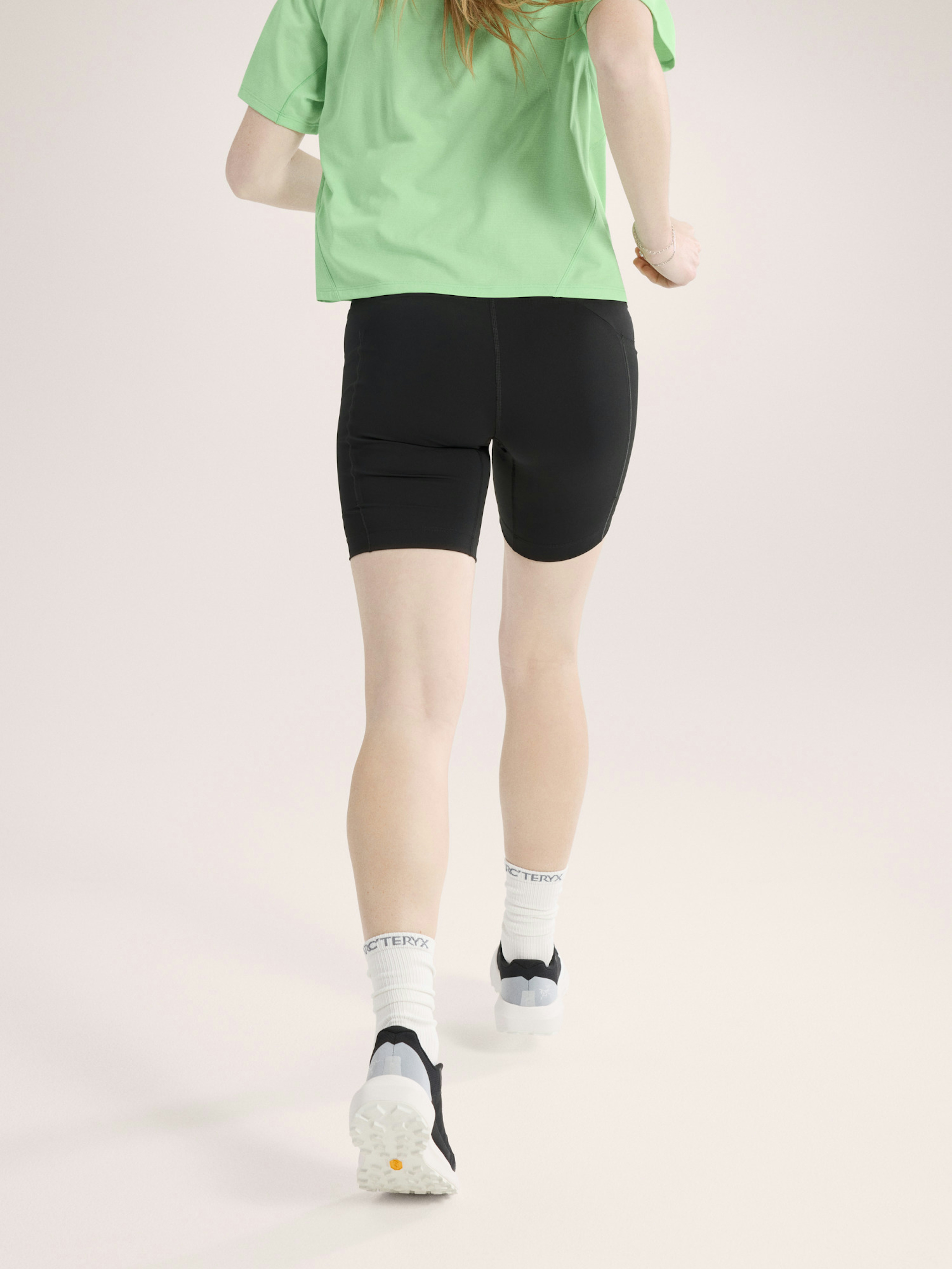 Essent High-Rise Utility Short 8