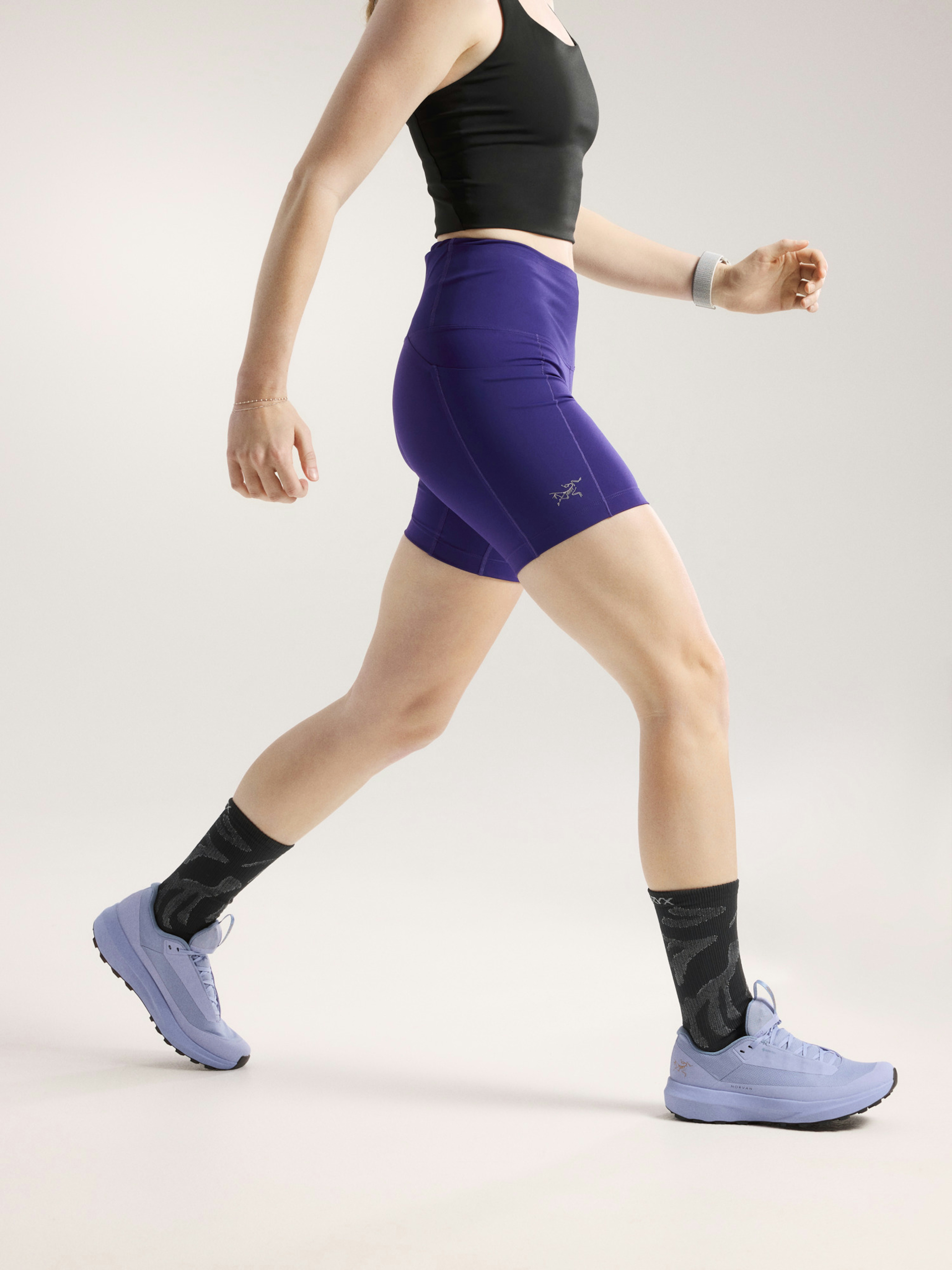 Essent High-Rise Utility Short 6