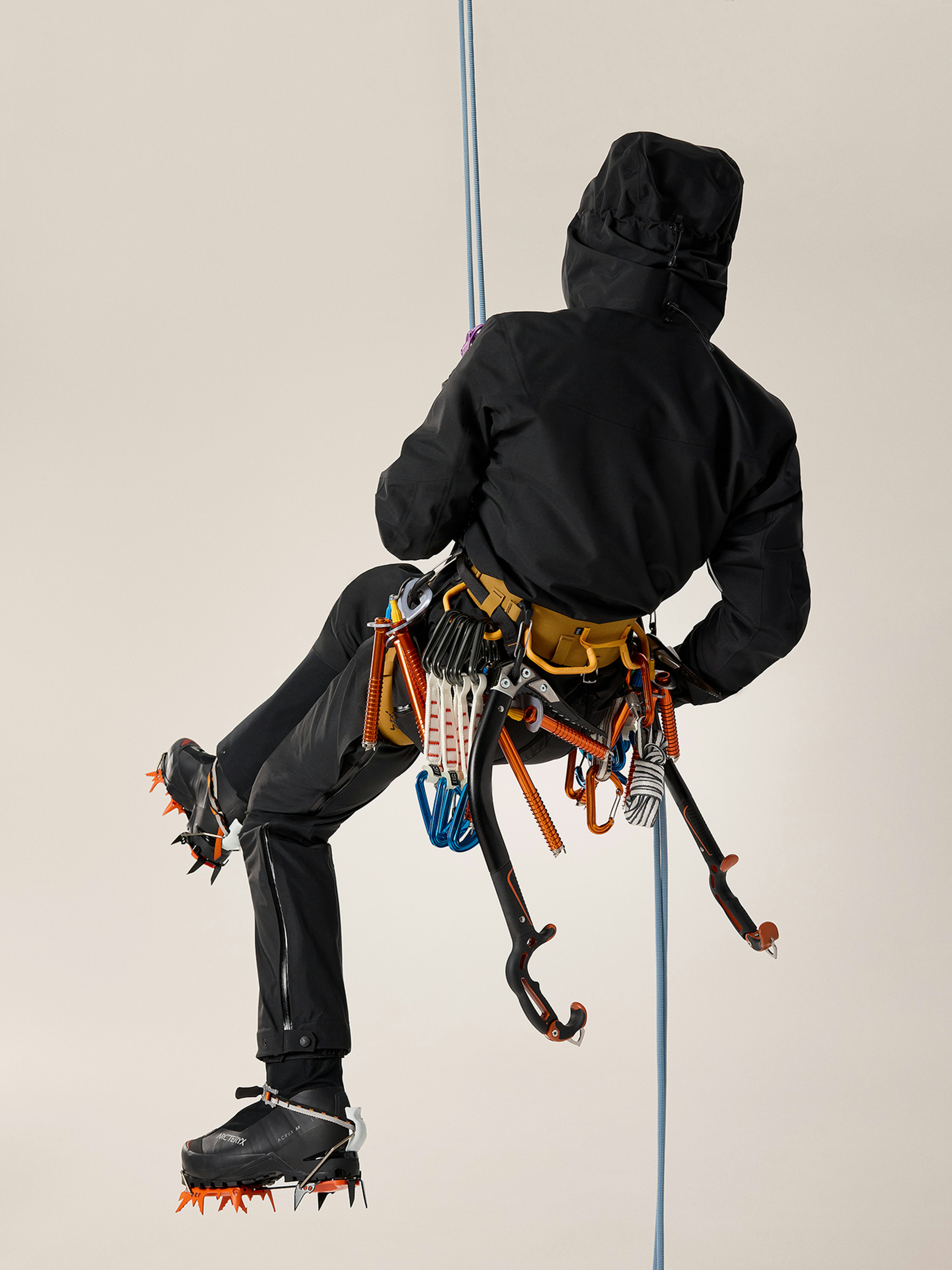 AR-385a Harness Women's