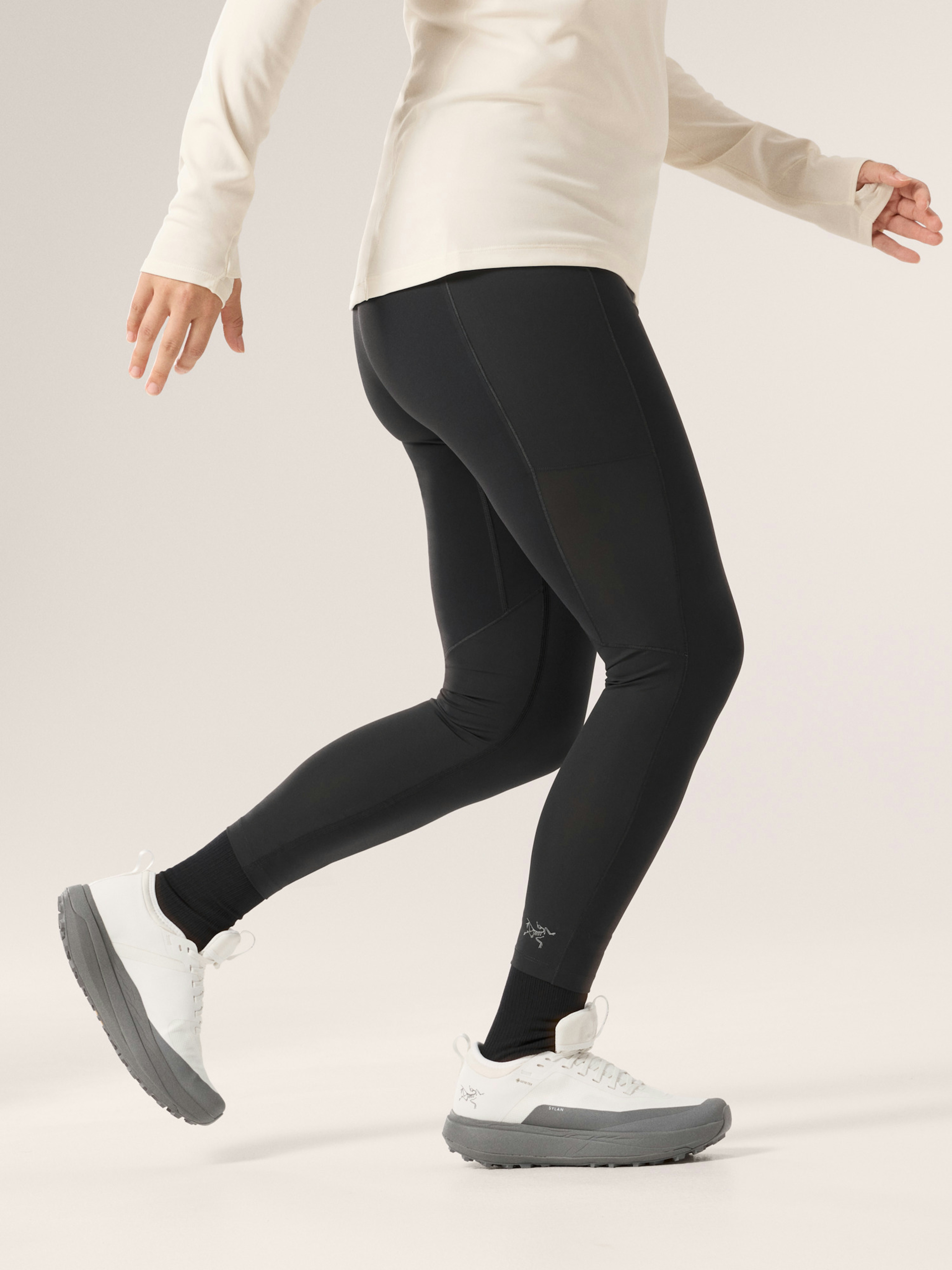 Essent High-Rise Utility Legging 26