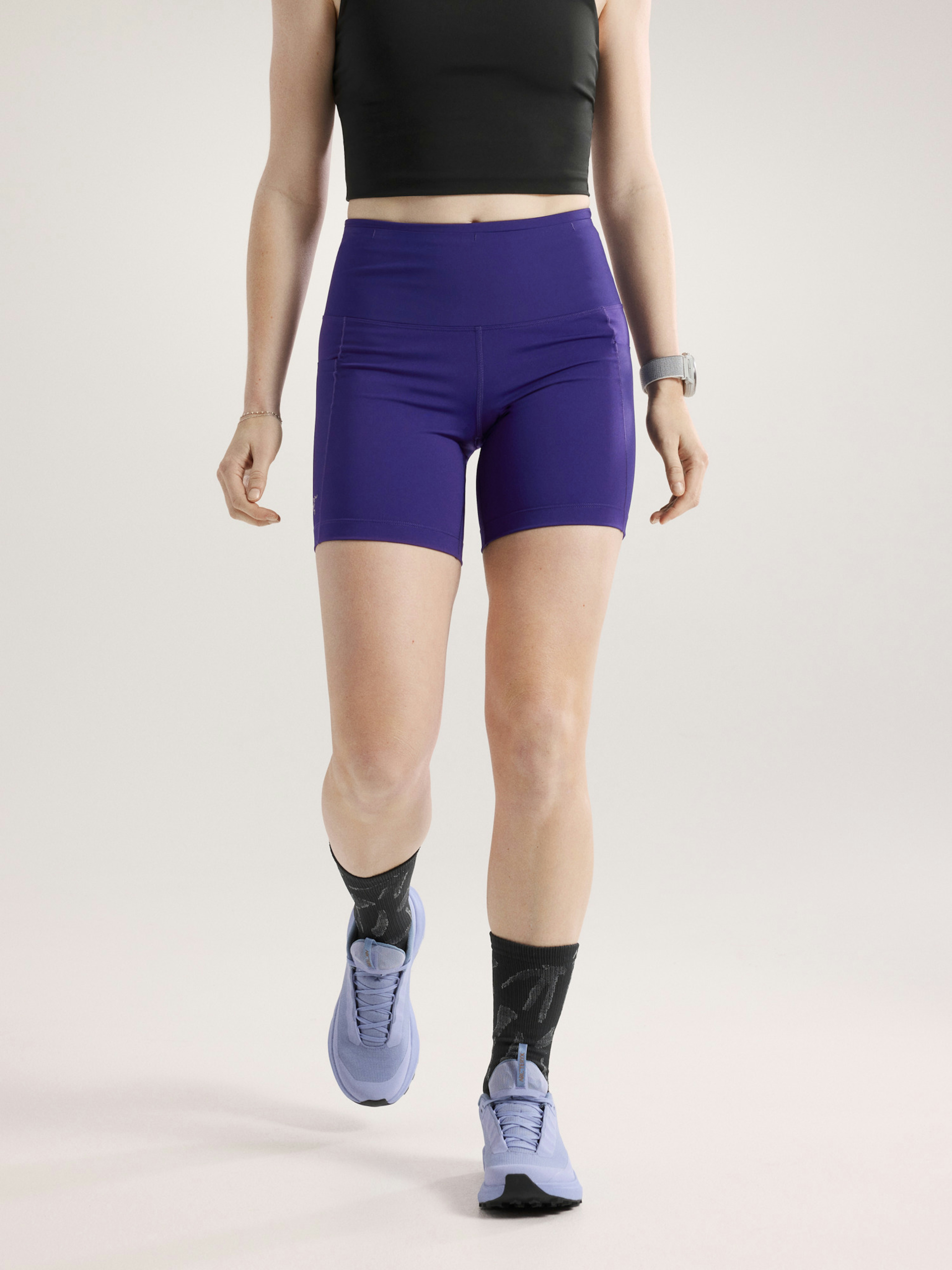 Essent High-Rise Utility Short 6