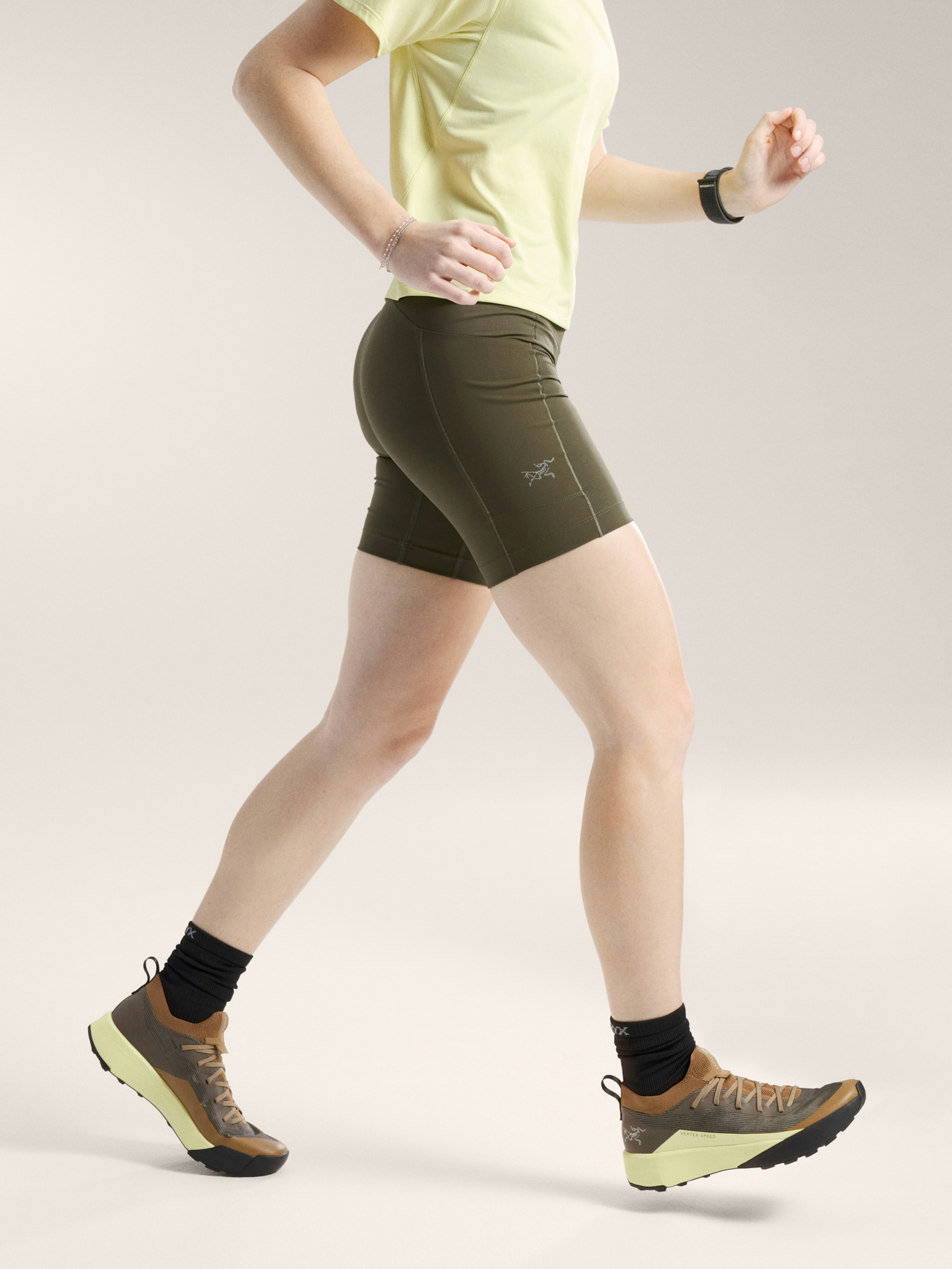 Essent High-Rise Utility Short 8