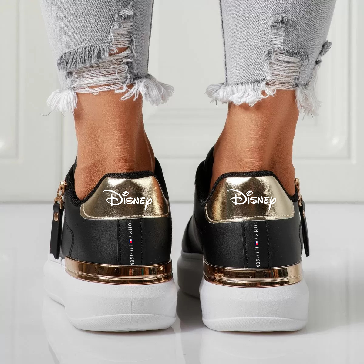 2025 new women's comfortable and fashionable limited edition casual shoes