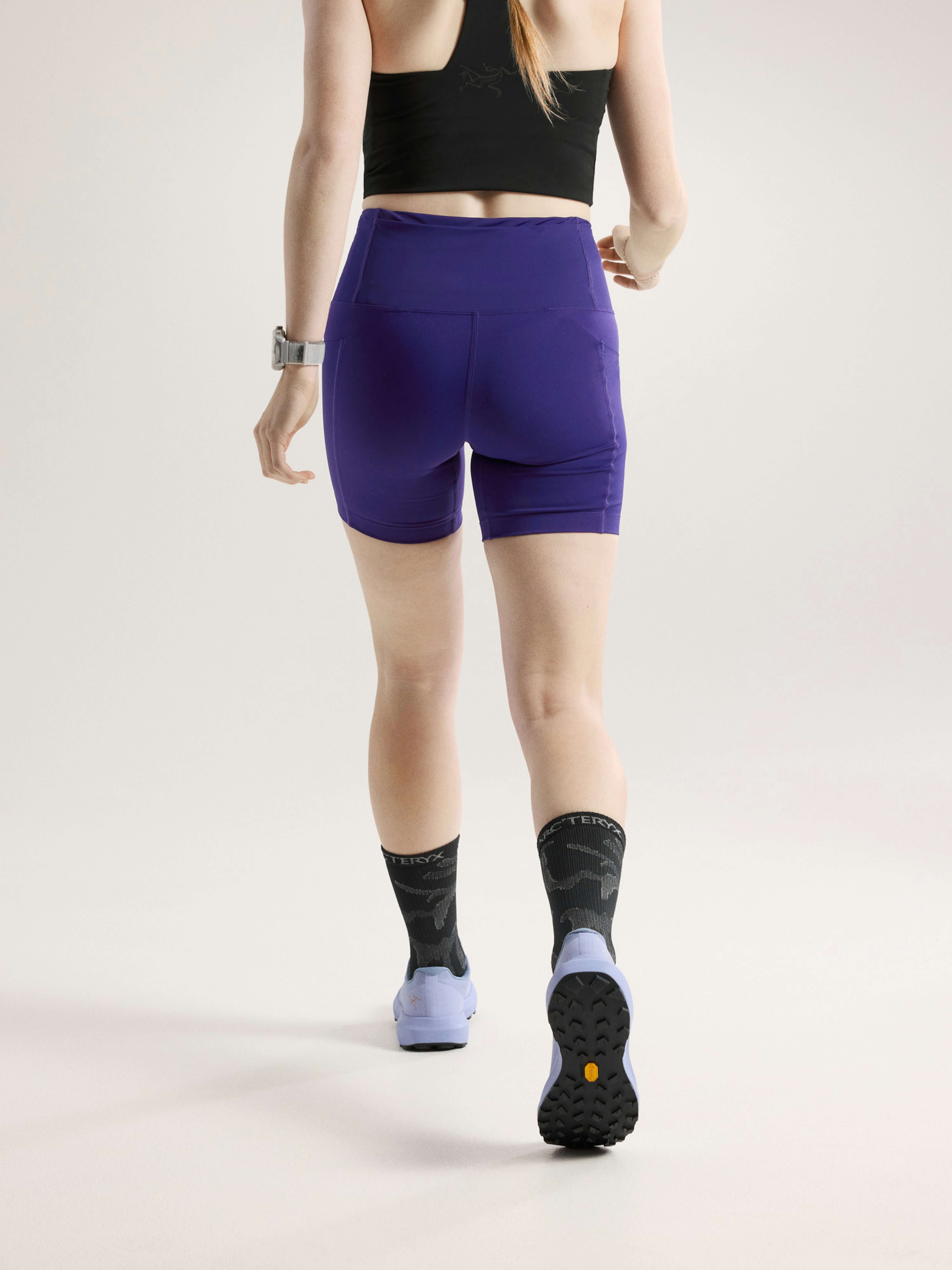 Essent High-Rise Utility Short 6