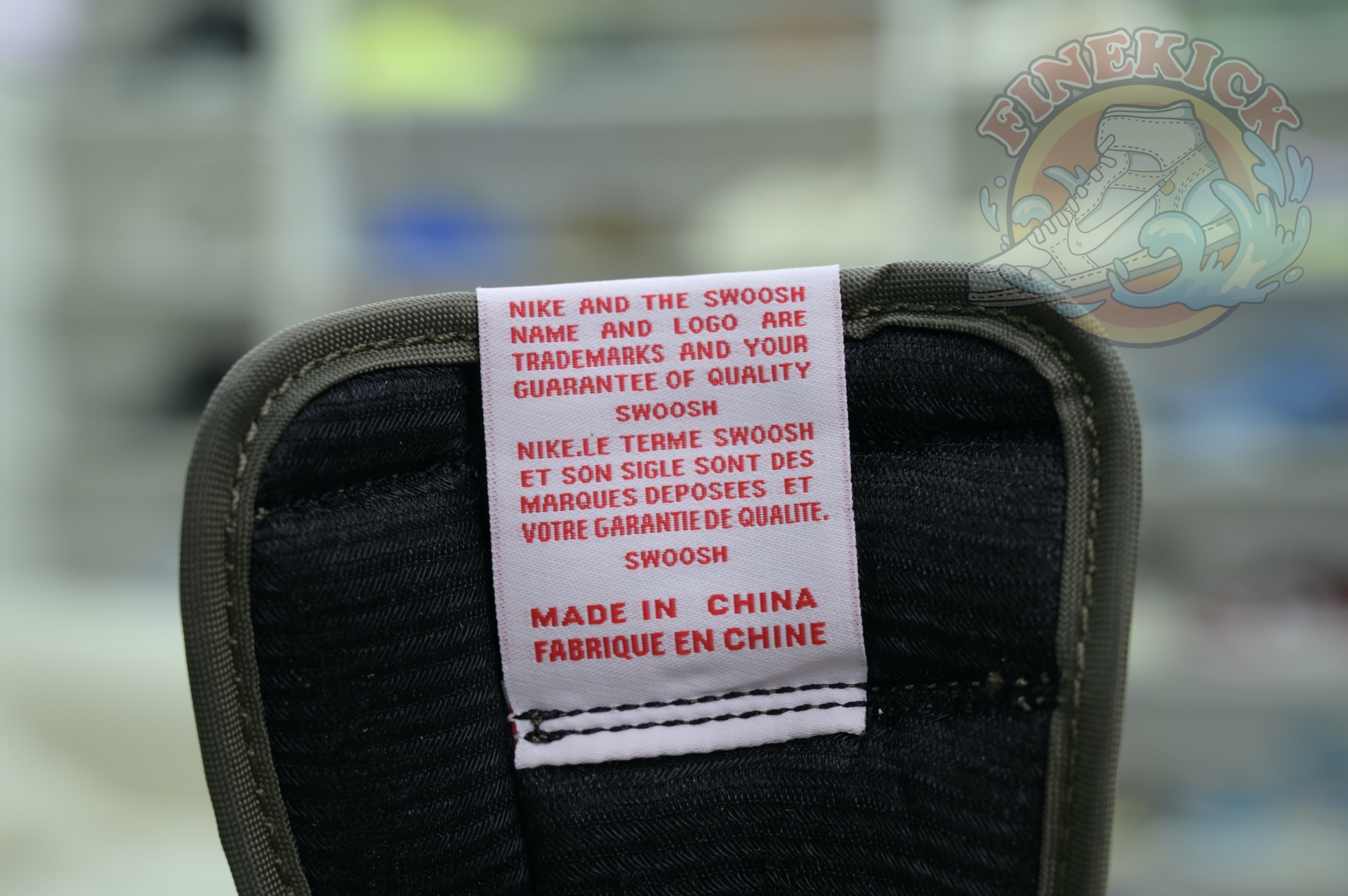 Low OG Medium Olive Sneakers