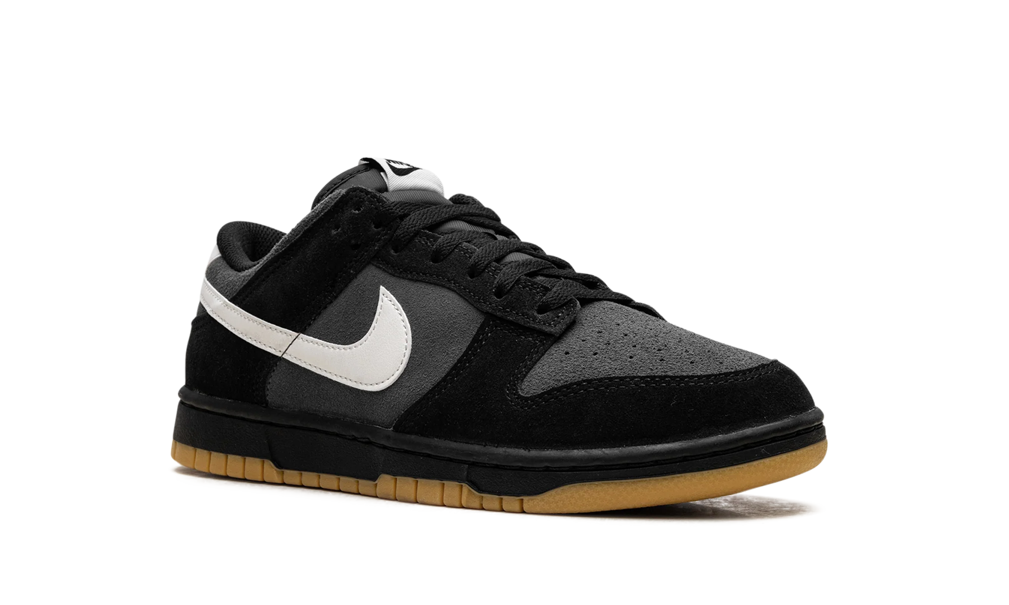 Dunk Low SE 