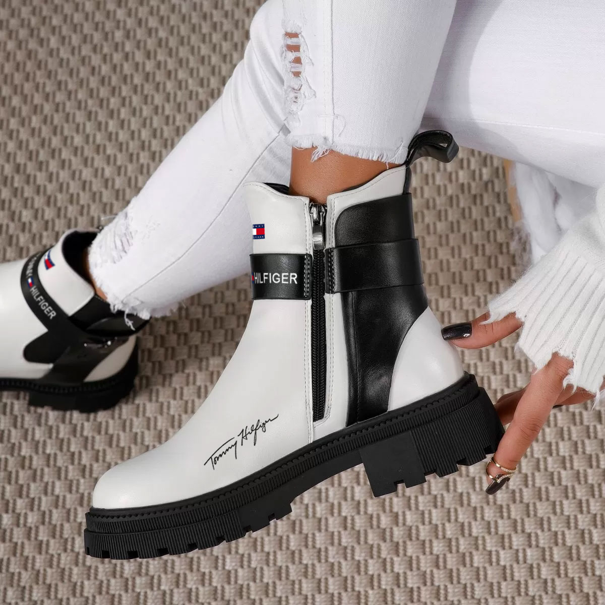 2023 Zimowe wodoodporne buty damskie ze skóry i aksamitu