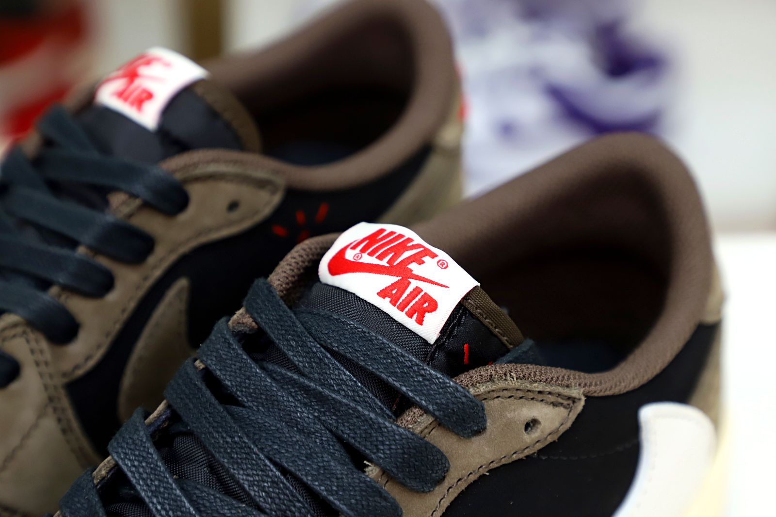 Unisex  Low OG Sneakers