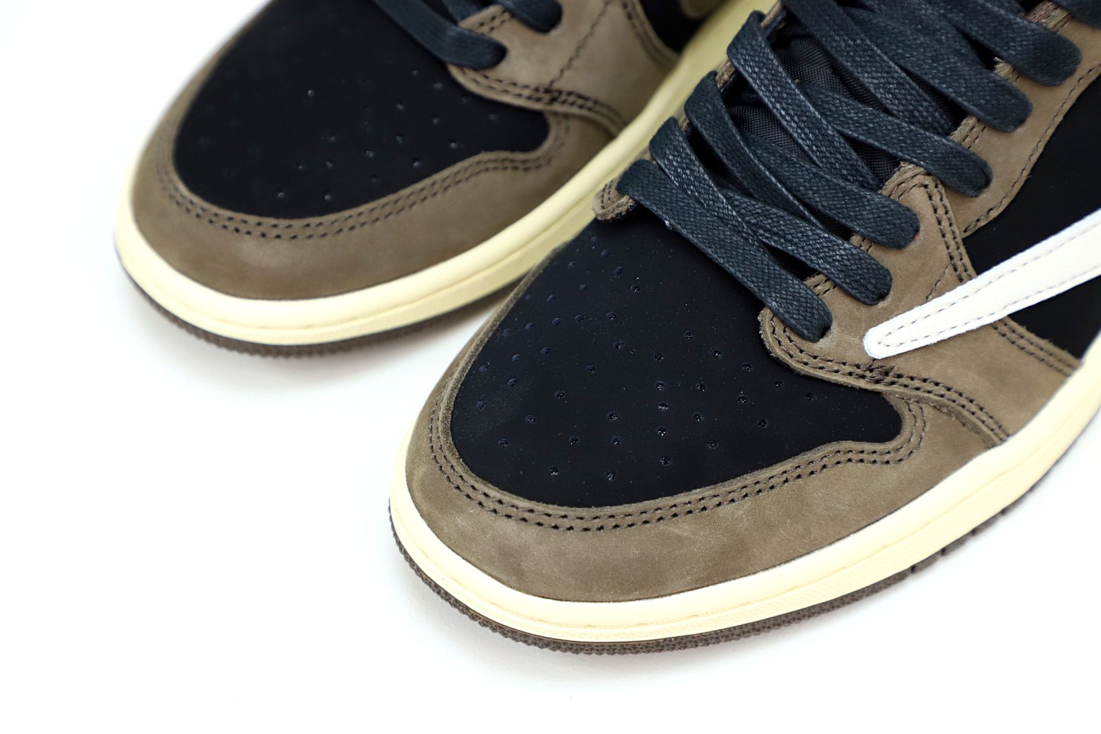 Unisex  Low OG Sneakers