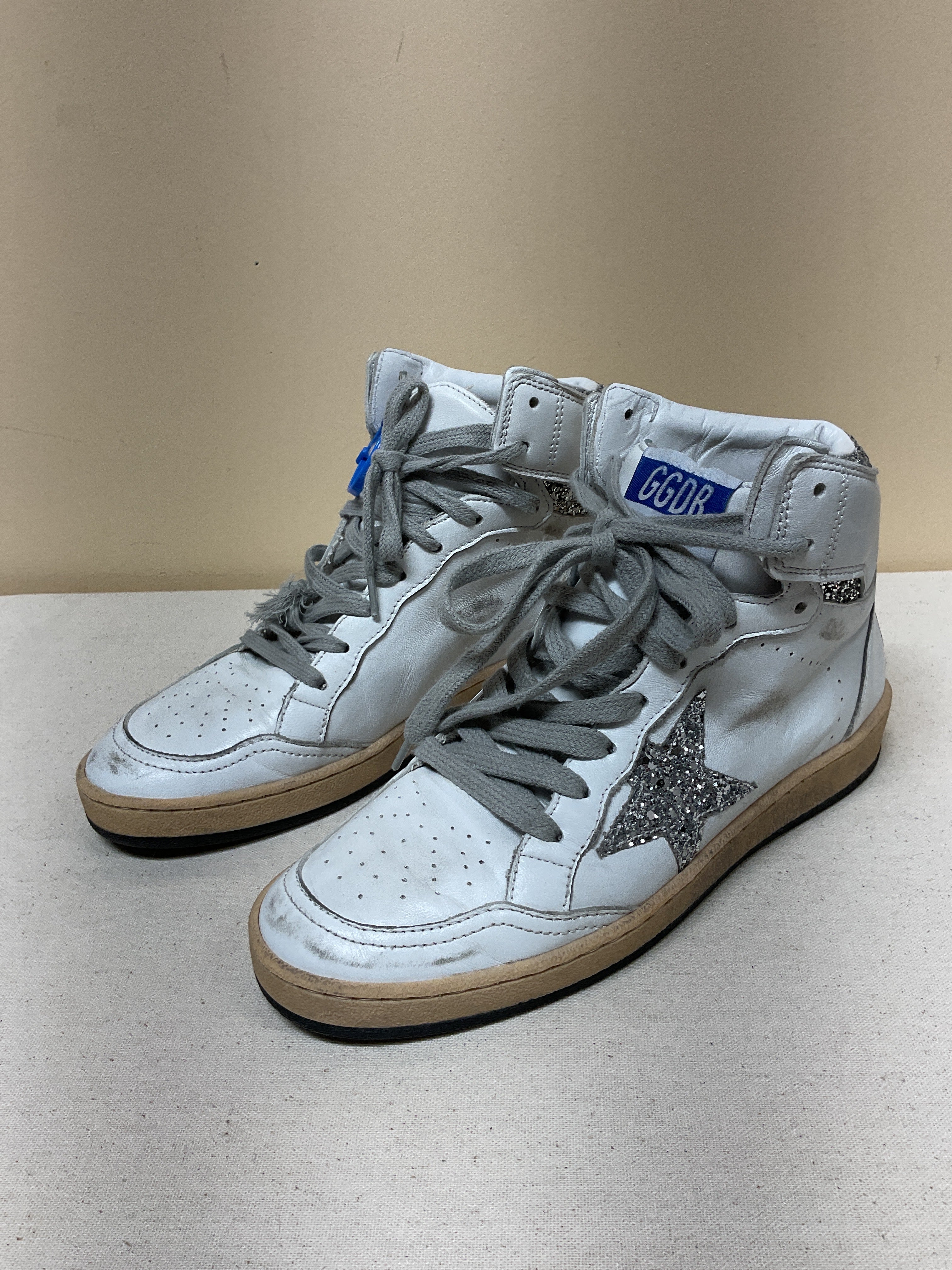 Shoes Luxury Designer By Golden Goose In White, Size:7