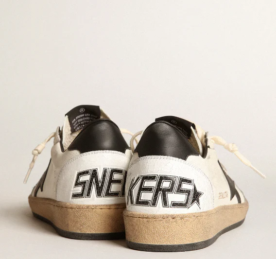 Ball Star in white nappa leather with a black star