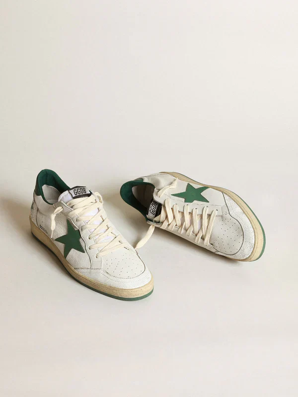 Ball Star in white nappa leather with a star and green laminated leather heel tab