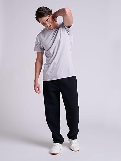 Men's fleece sweatpants, straight-leg style, with pockets, moisture-wicking.