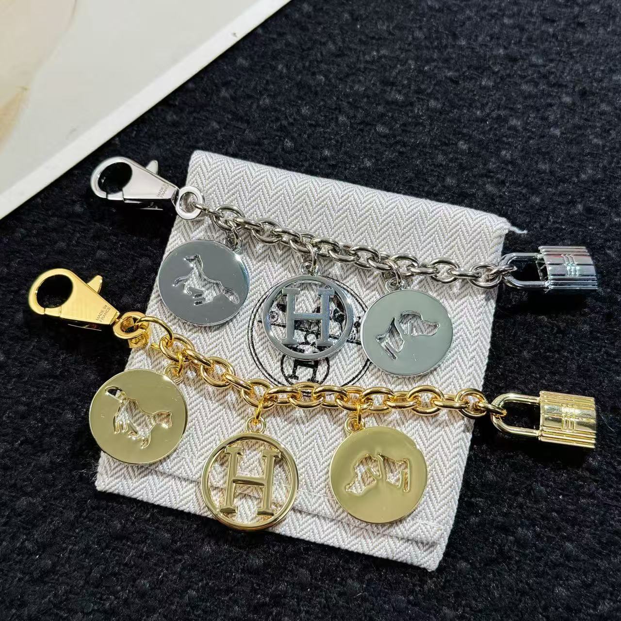 OLGA pendant - Artisantouchss