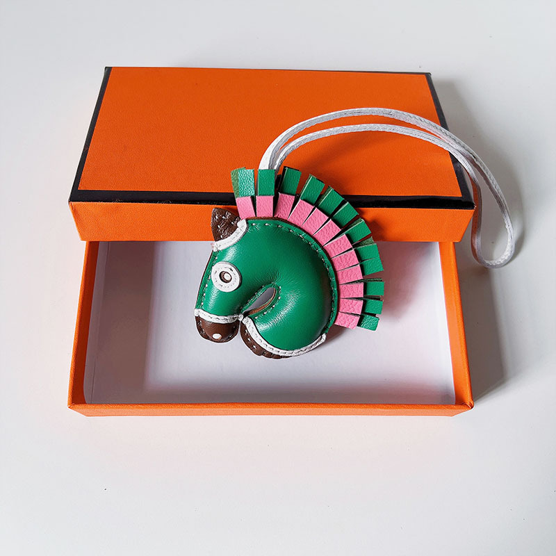 Handsewn unicorn pendant - Artisantouchss