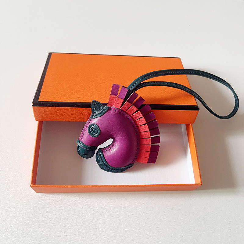 Handsewn unicorn pendant - Artisantouchss