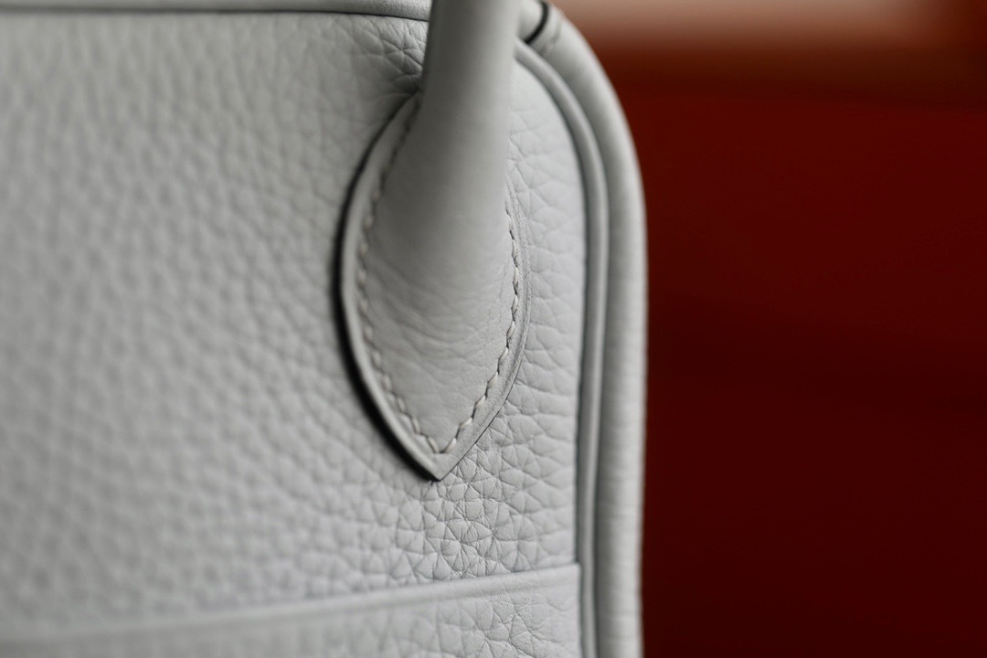 Lindy 19-26 - Artisantouchss