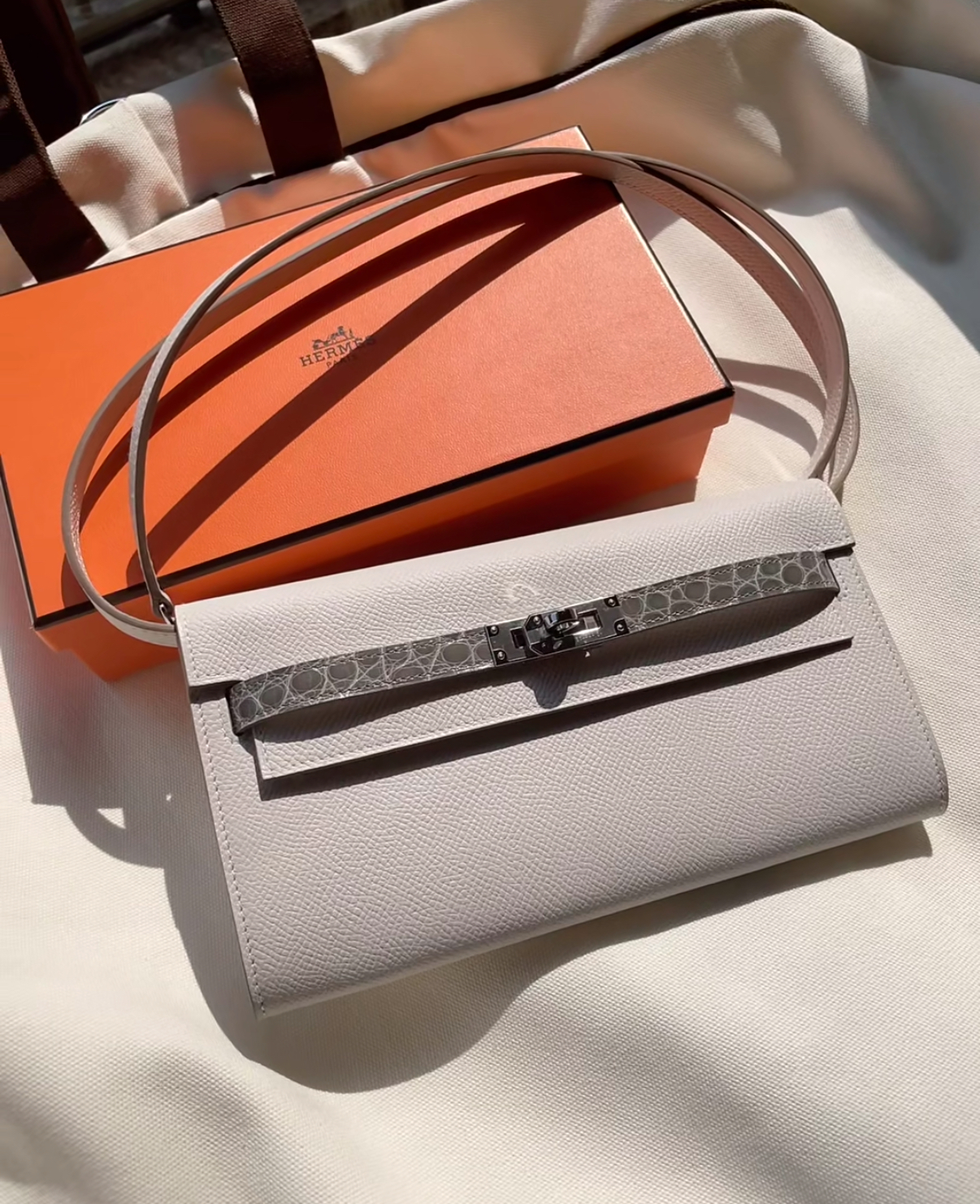 Kelly cut shiny crocodile leather - Artisantouchss