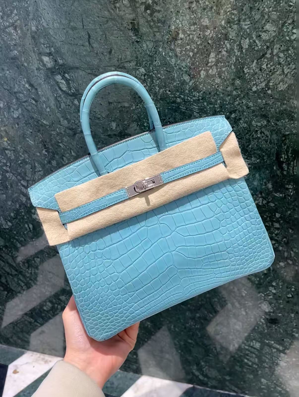 Birkin 25-30 Light Blue Matte Crocodile Leather - Artisantouchss