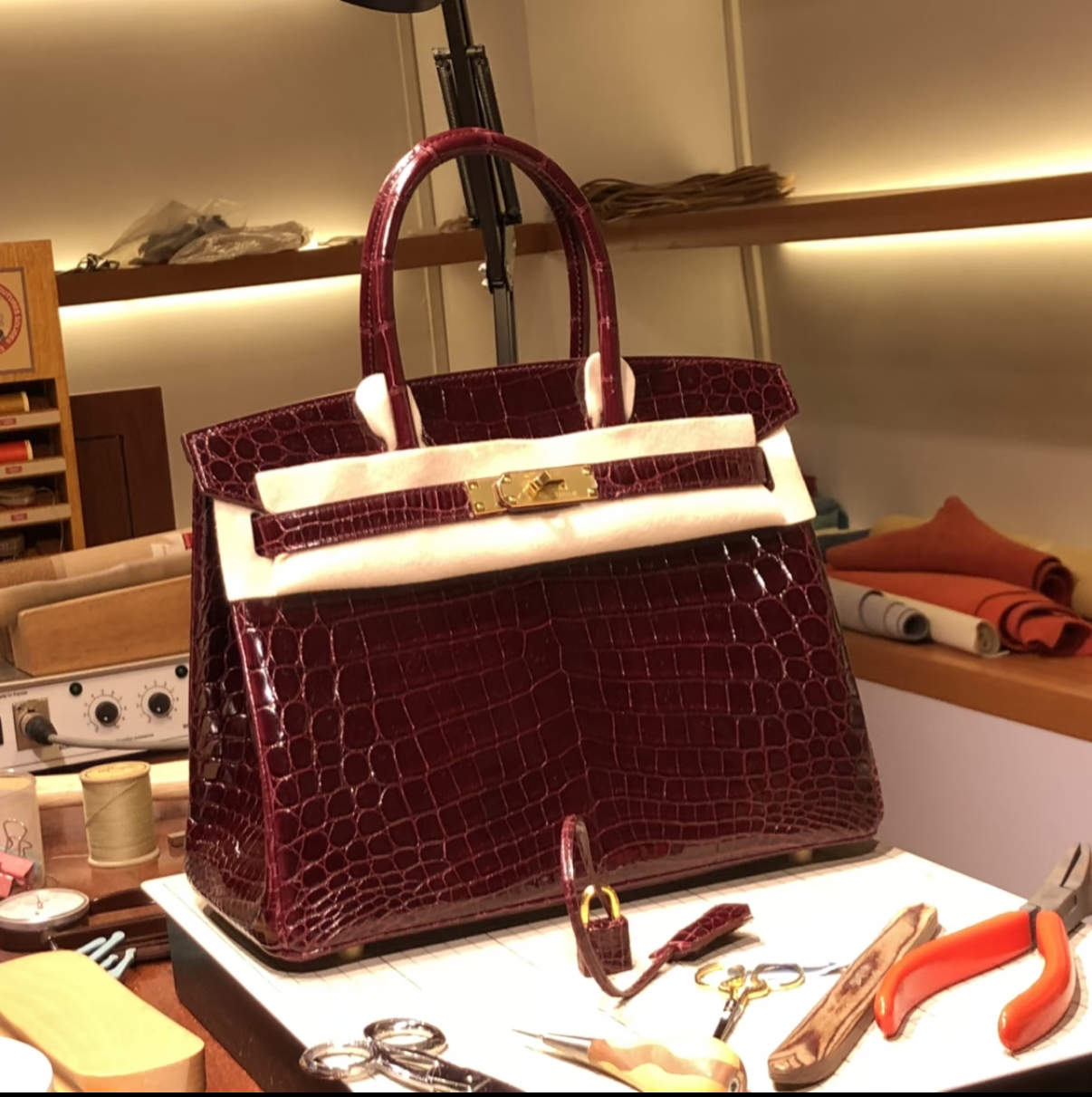 Birkin 25-35 Bordeaux Red Alligator Leather Customization - Artisantouchss