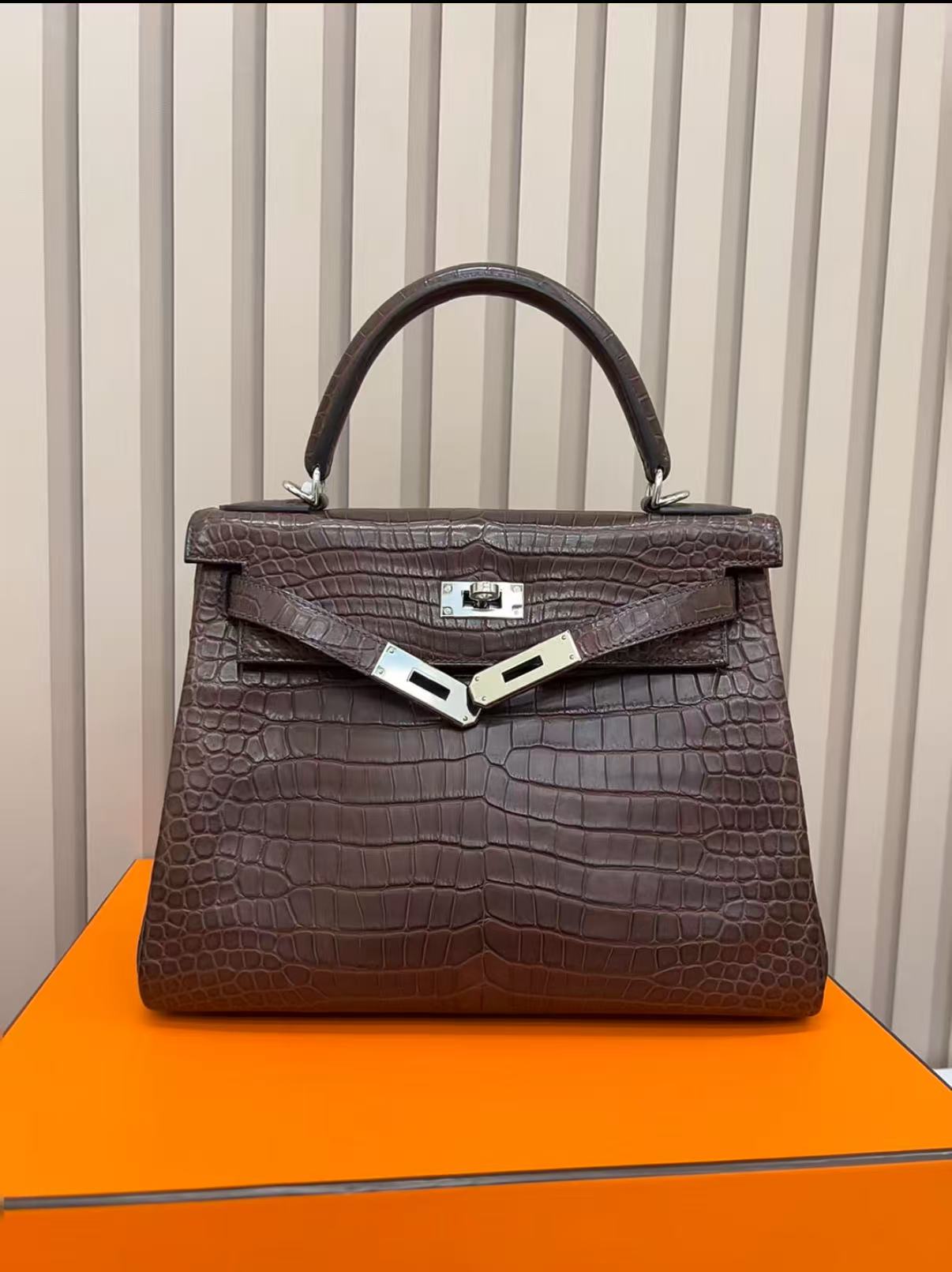 Kelly dark brown 25-32 matte crocodile leather custom - Artisantouchss