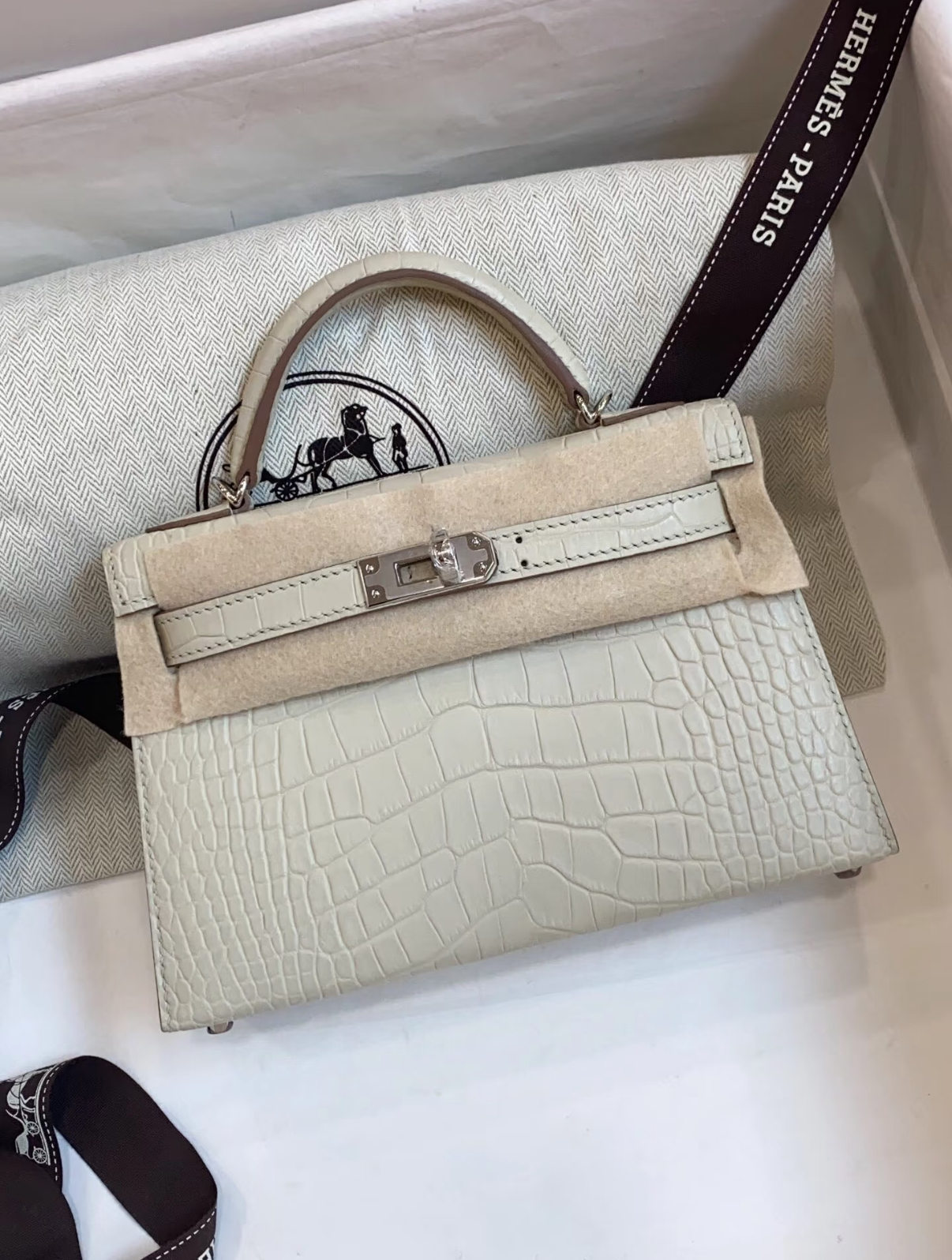 Kelly II 19cm Glacier White American crocodile leather - Artisantouchss