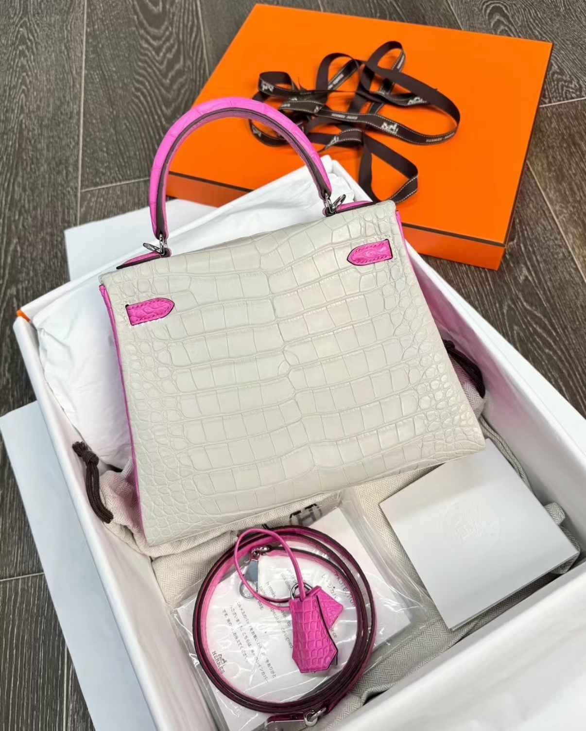 Crocodile Colorblock Kelly 25-35cm Inseam 💕 - Artisantouchss