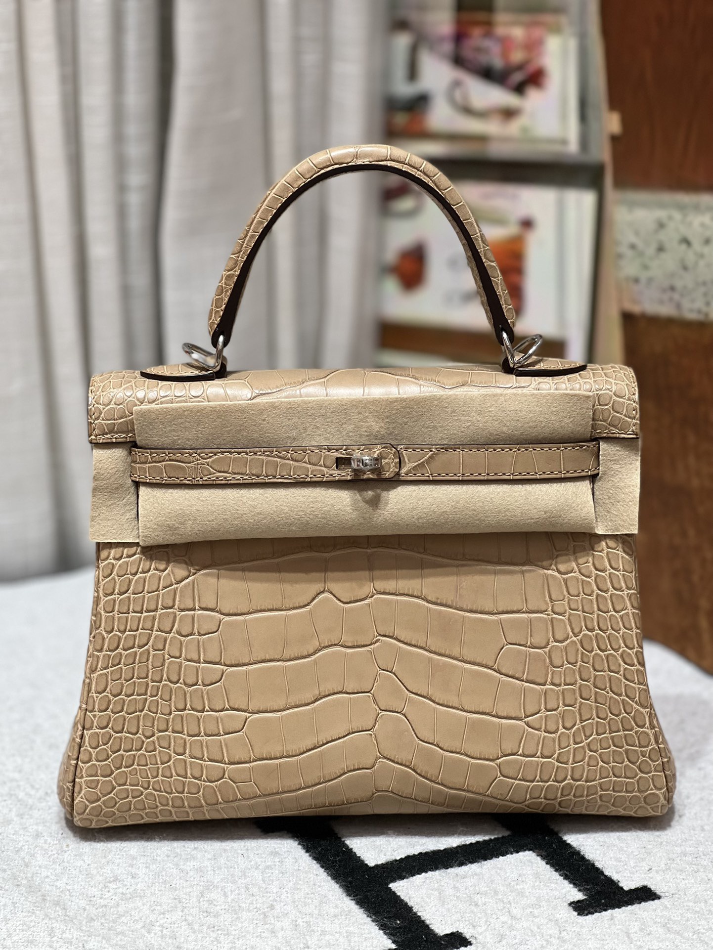 Kelly 25-28 beige matte crocodile leather custom - Artisantouchss