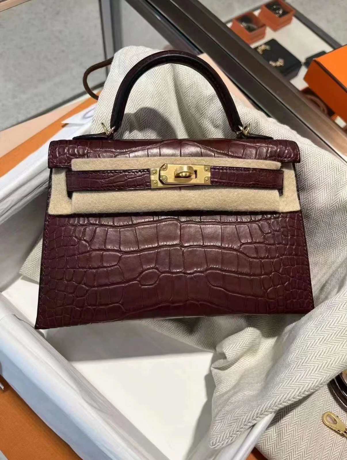 Kelly mini 20 Bordeaux red matte gold buckle crocodile leather Custom - Artisantouchss