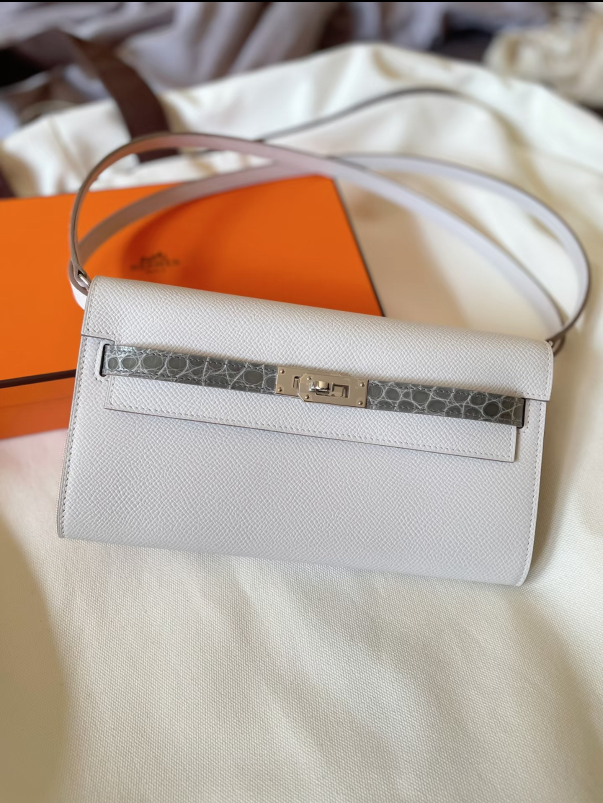 Kelly cut shiny crocodile leather - Artisantouchss