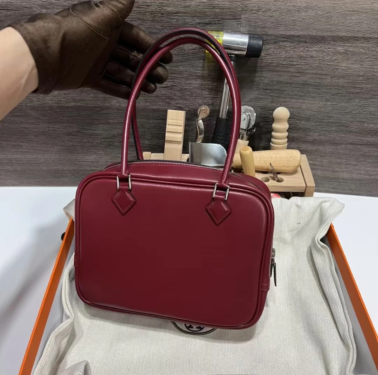 plume 20 Bordeaux Red BOX custom - Artisantouchss