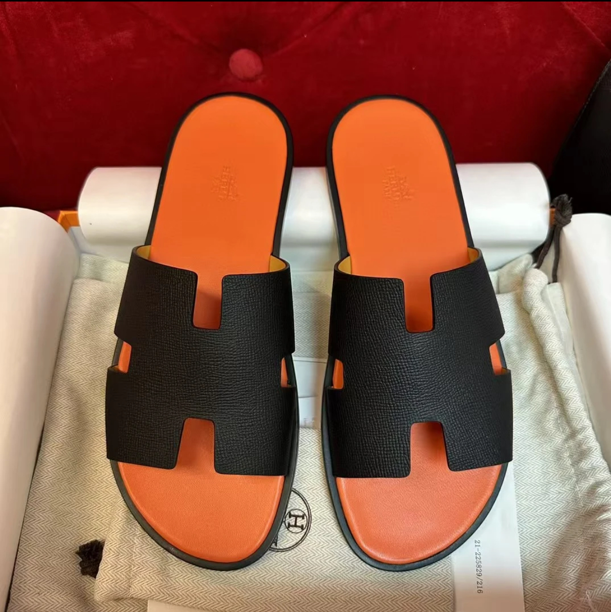 Men's slippers, orange and black - Artisantouchss
