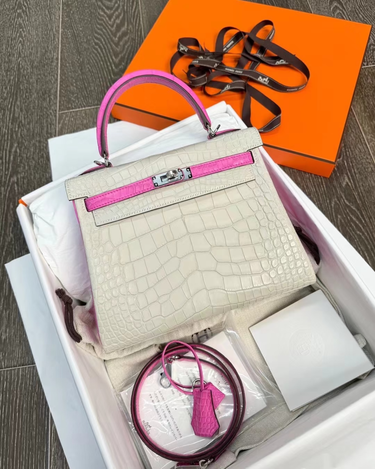 Crocodile Colorblock Kelly 25-35cm Inseam 💕 - Artisantouchss