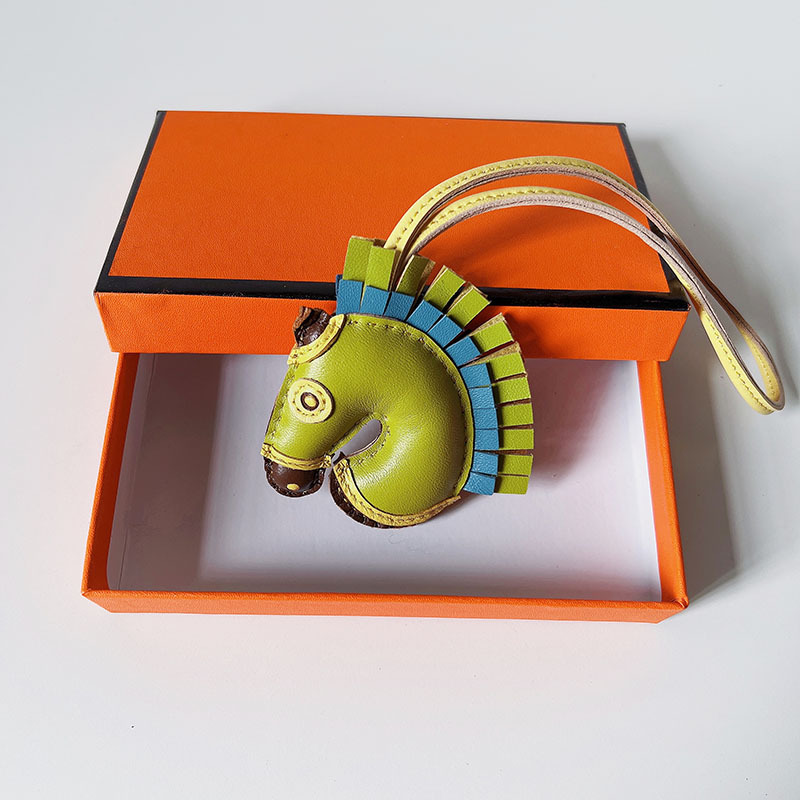 Handsewn unicorn pendant - Artisantouchss