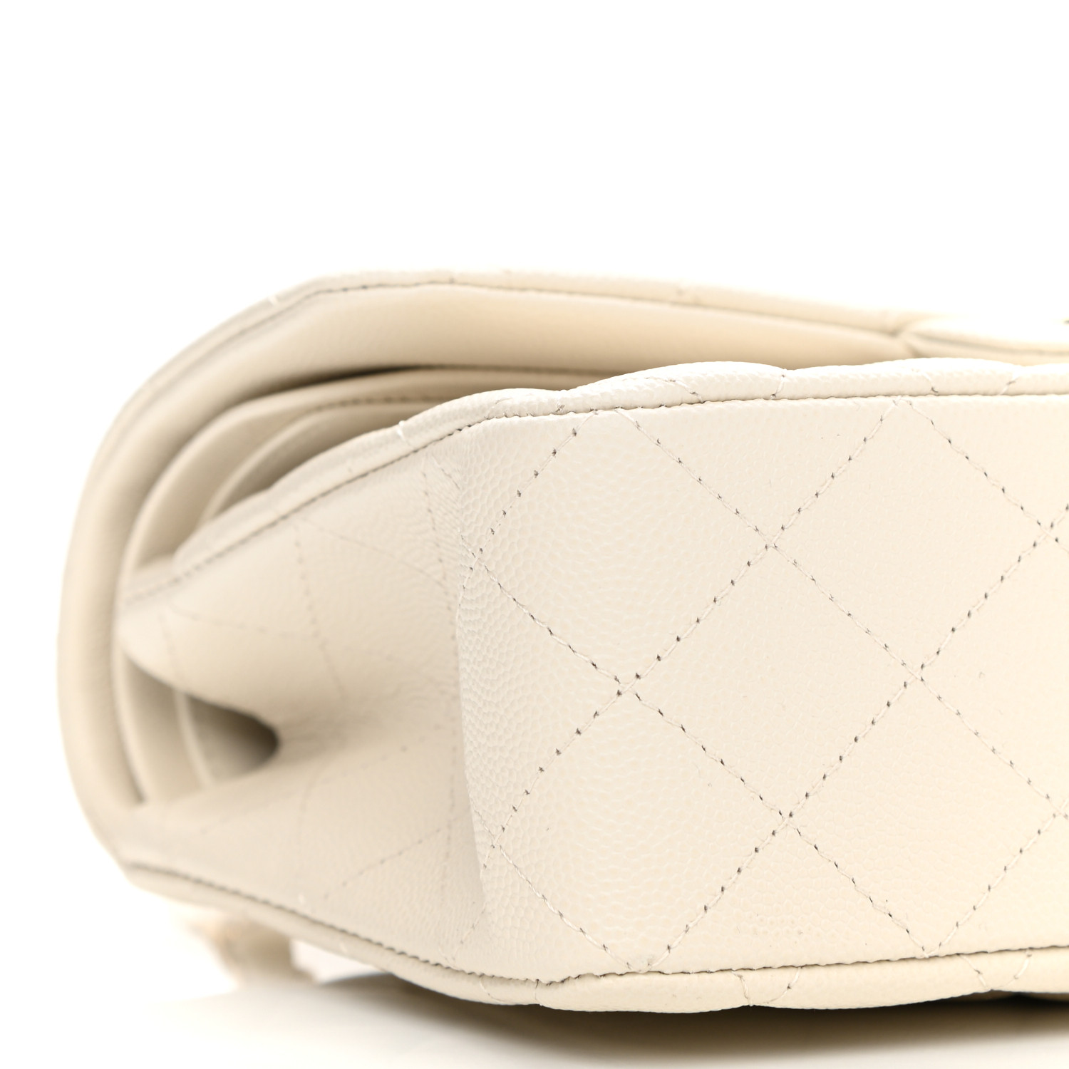 Caviar quilted Medium Double clamshell off-white