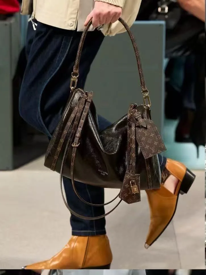 LOUIS VUITTON'S NEW BAG-EXPRESS MM