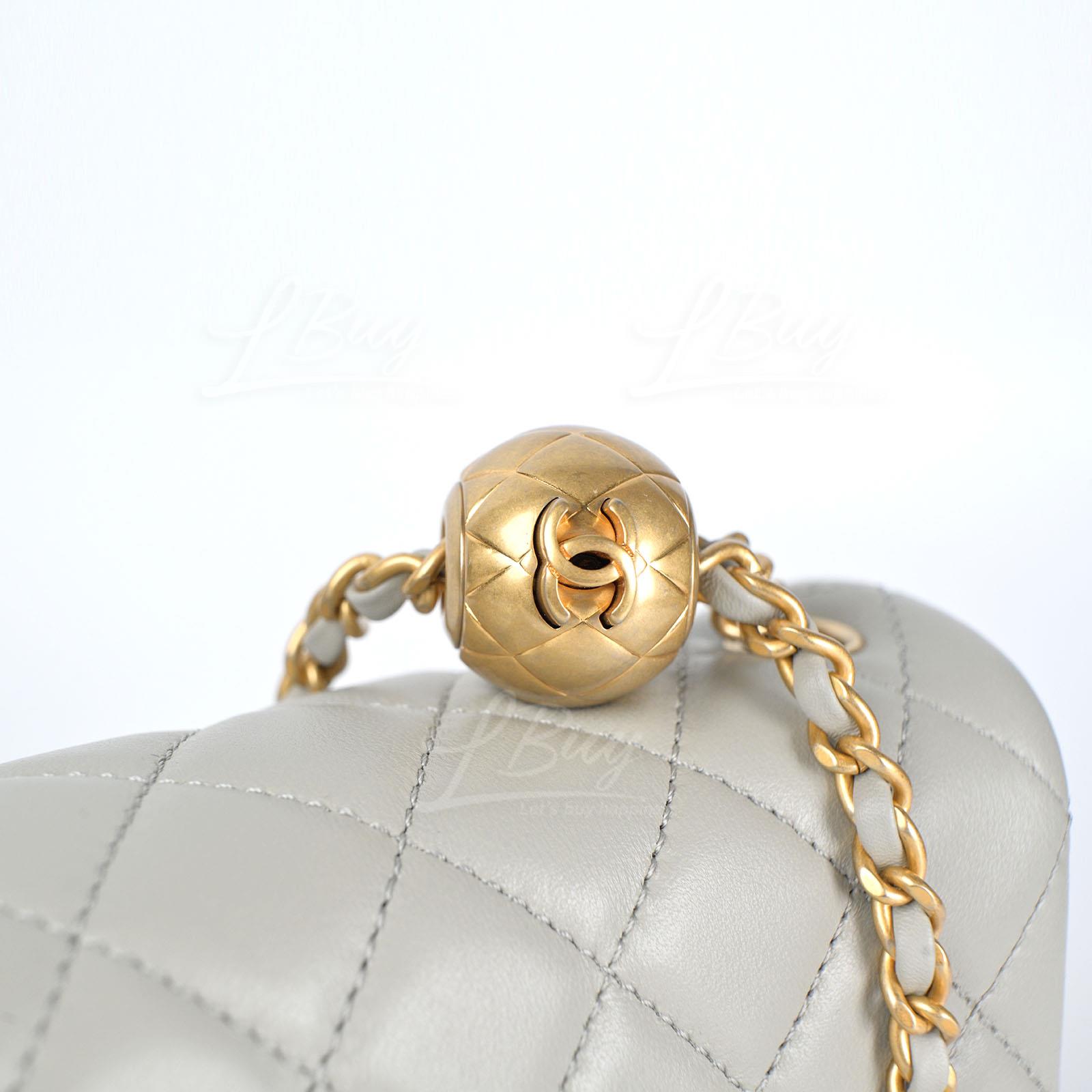 Lambskin Quilted CC Pearl Crush Mini Flap Light grey