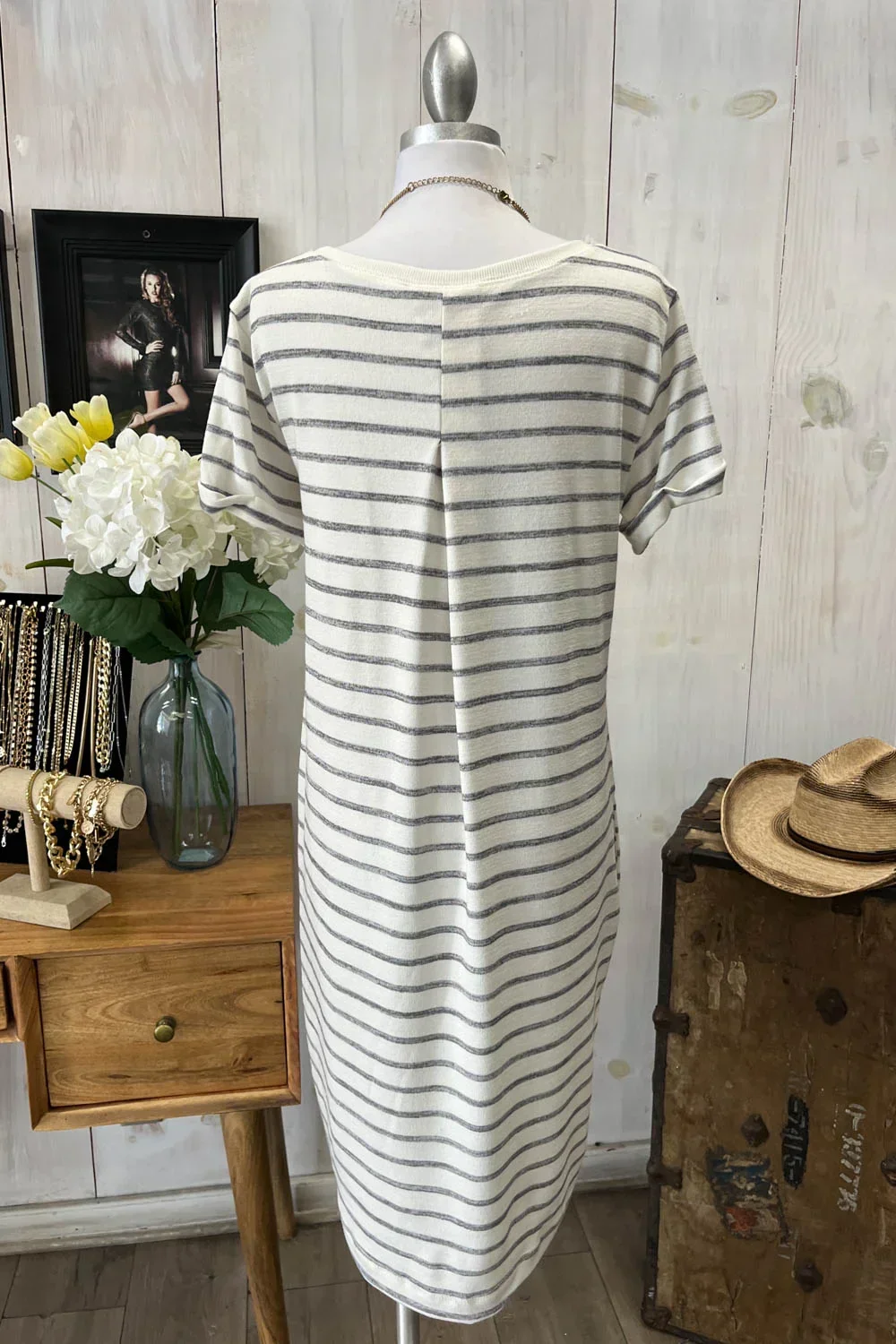 Striped Knit Round Neck Short Sleeve Casual Boutique T-Shirt Dress