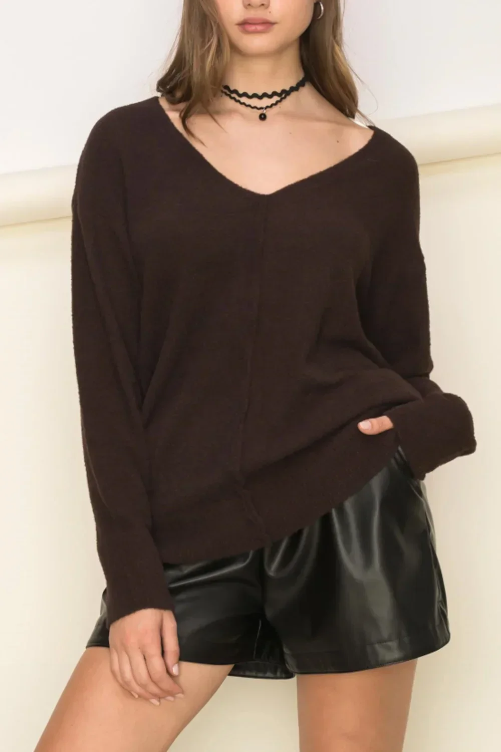 Cozy V-Neck Soft Knit Center Seam Detail Relaxed Fit Long Sleeve Pullover Sweater
