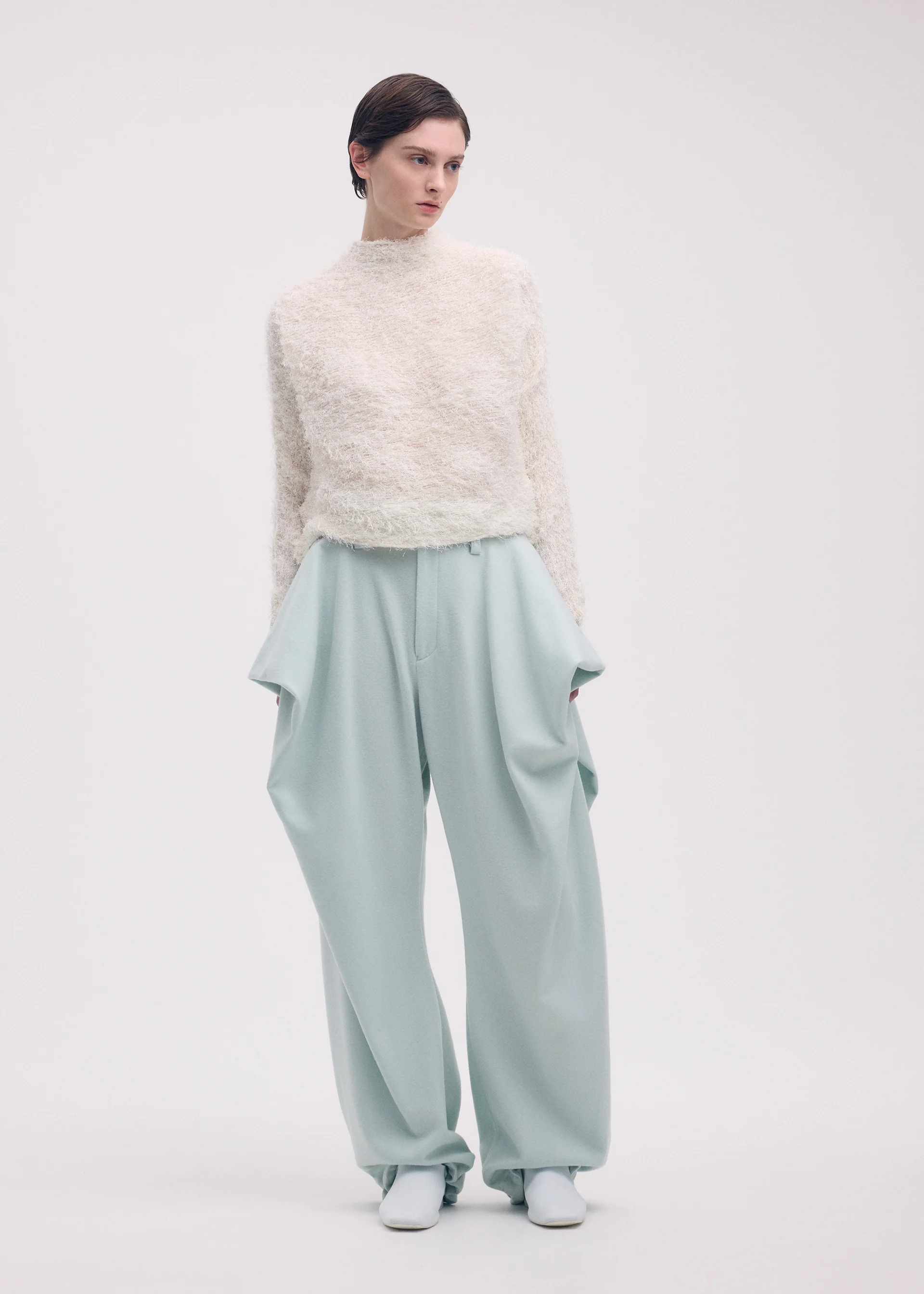 SHIFTED FUZZY PLEATS